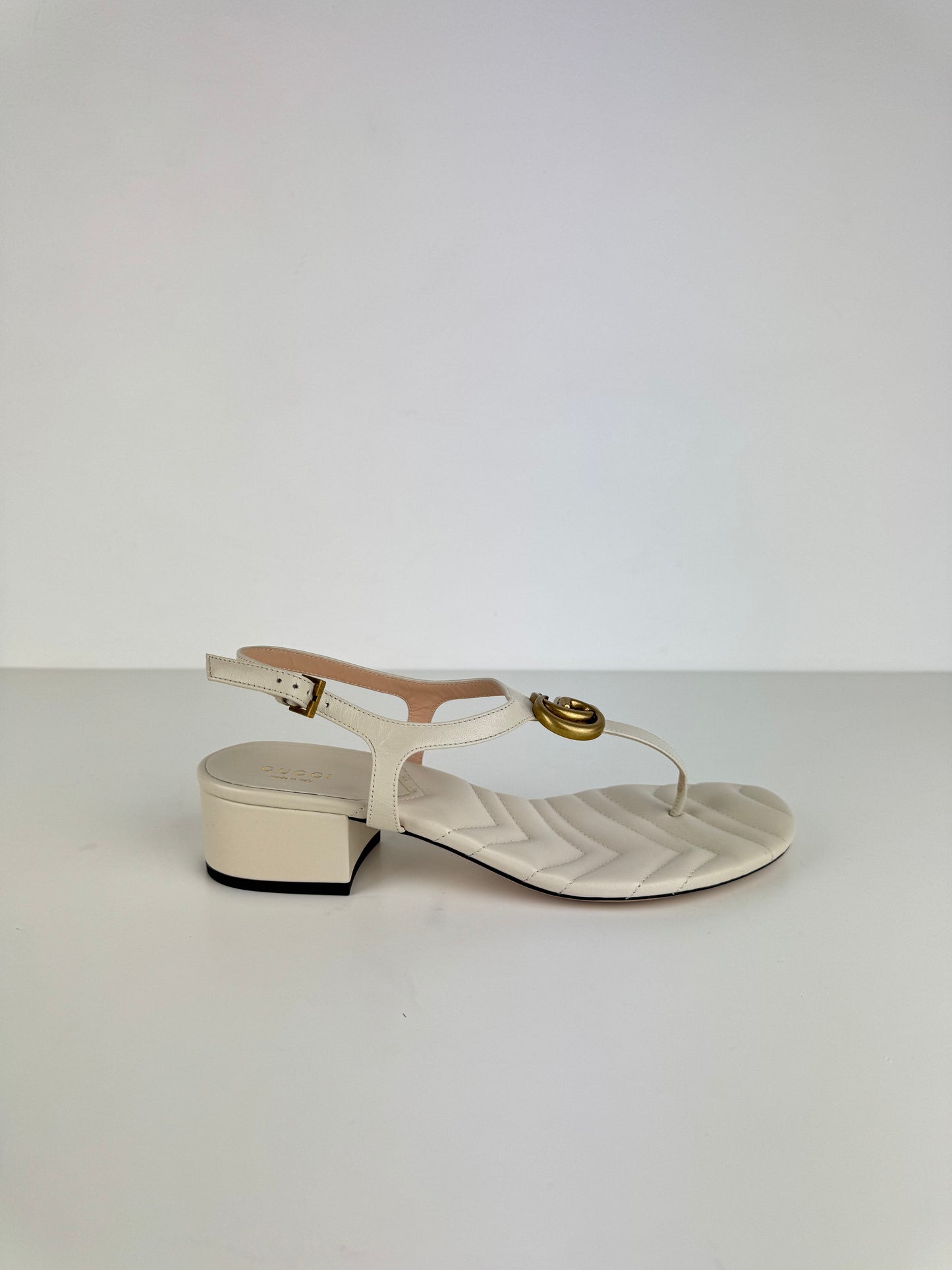 Tongs Gucci