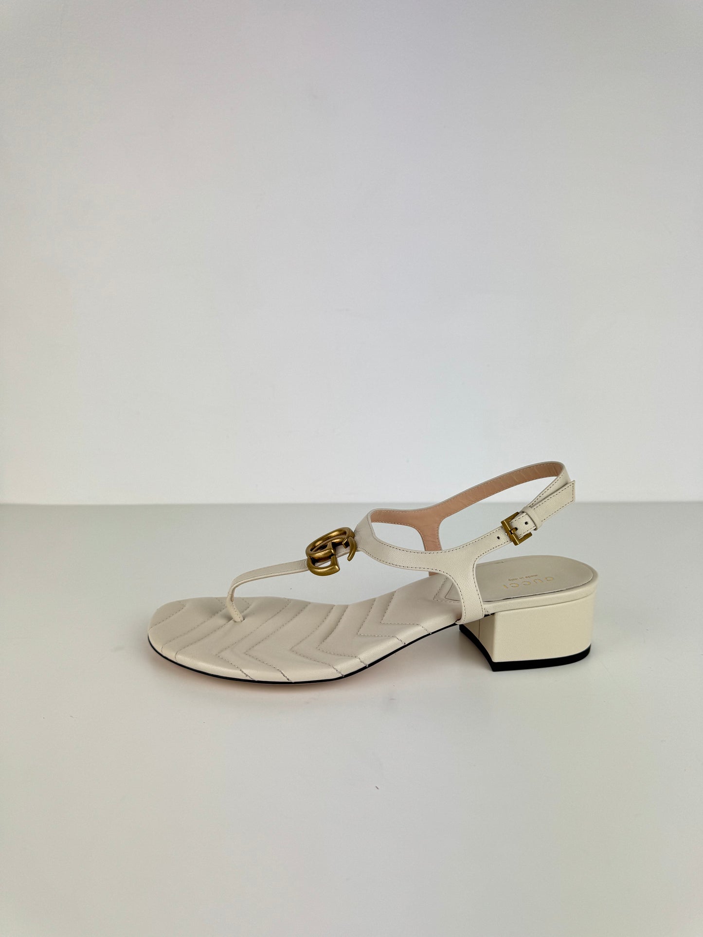 Tongs Gucci