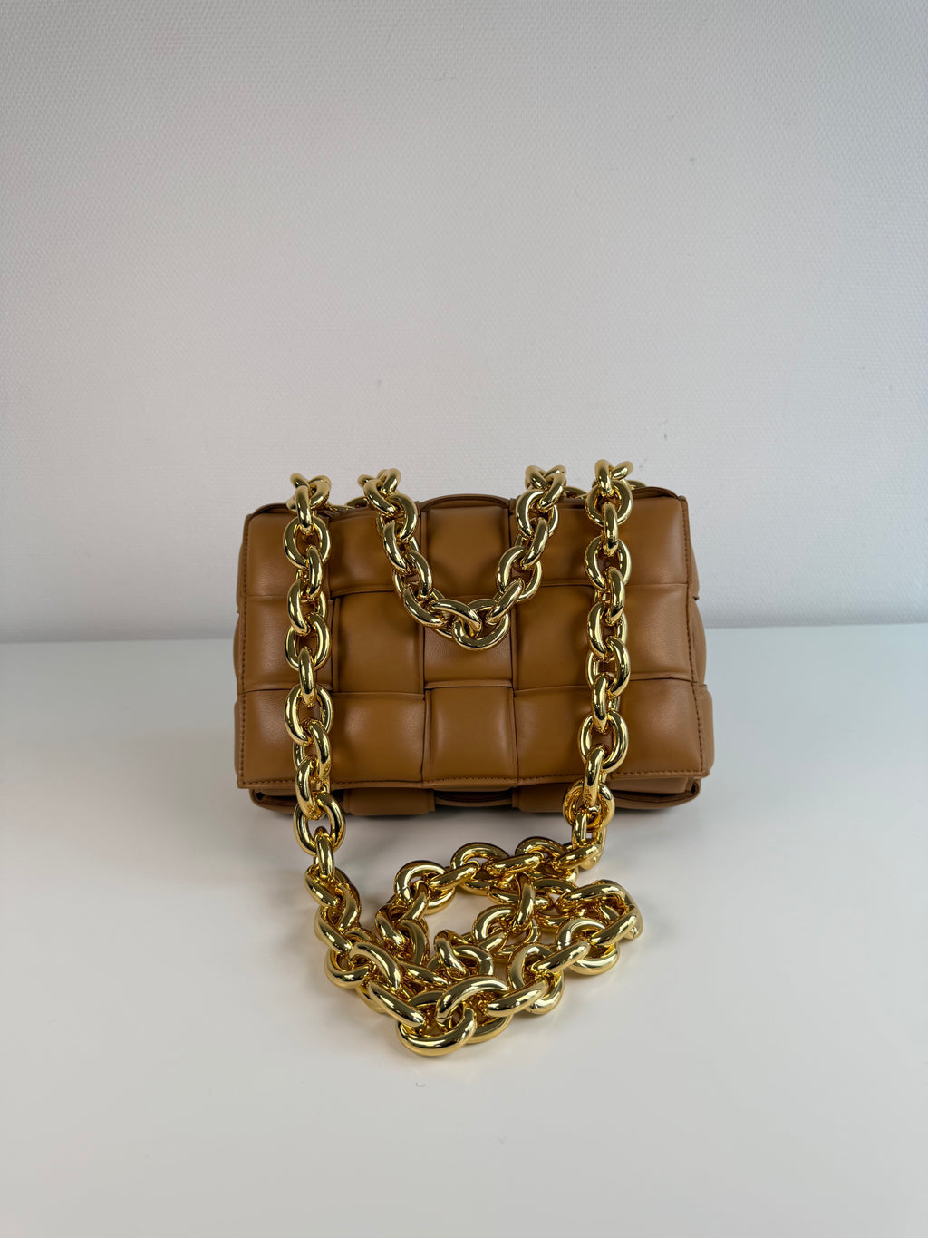 Chain Cassette en cuir Camel