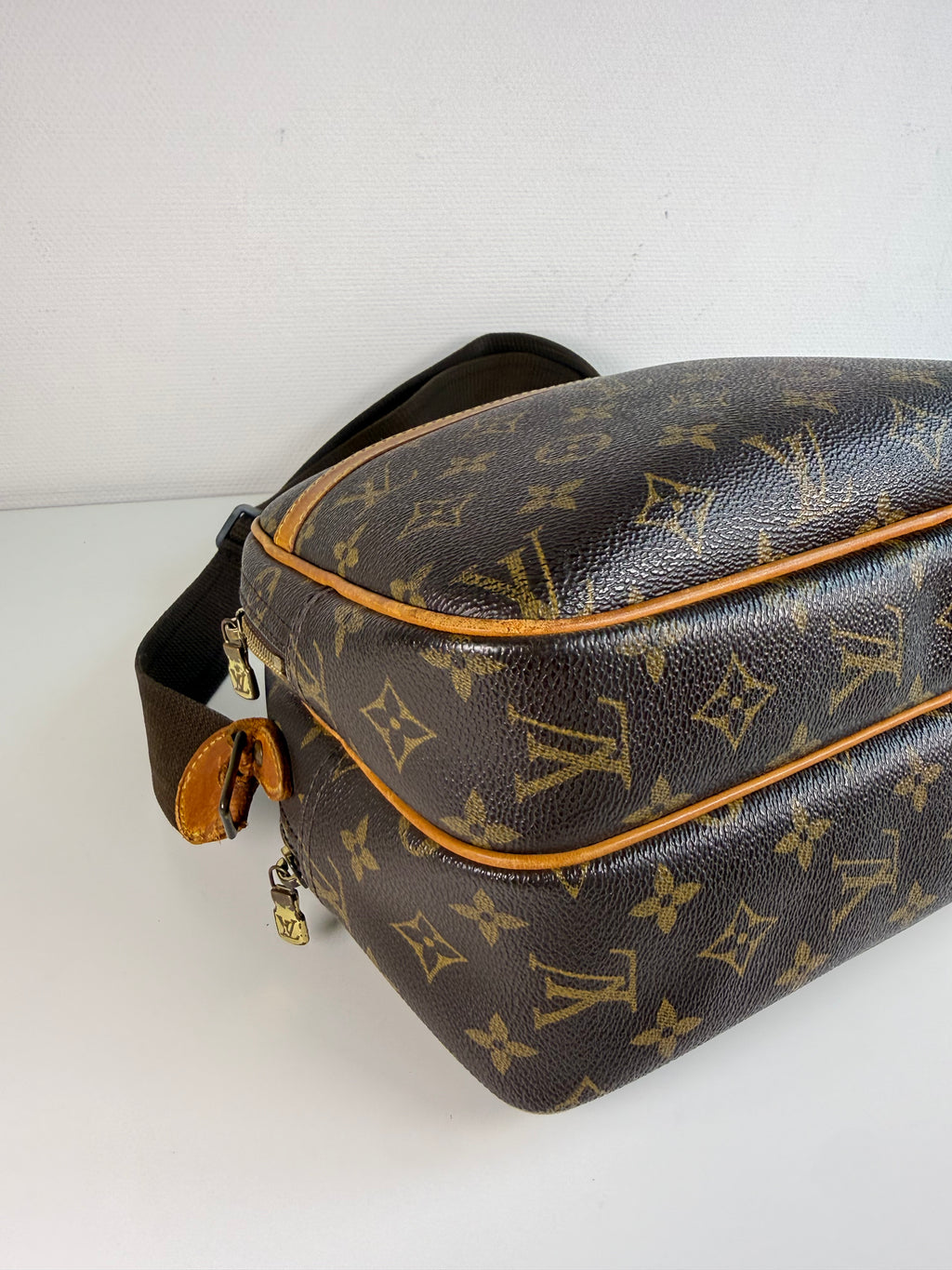 Sac reporter Monogram Louis Vuitton