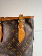 Bucket PM en toile Monogram marron
