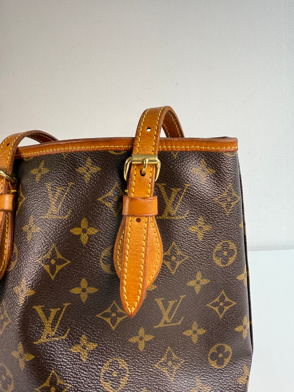 Bucket PM en toile Monogram marron