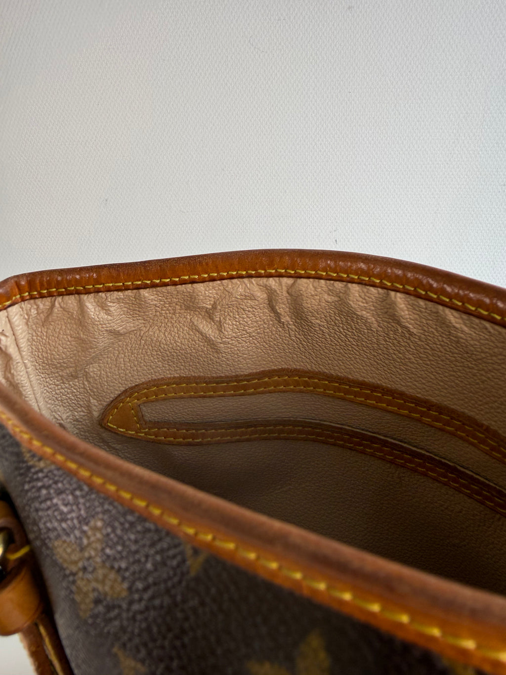 Bucket PM en toile Monogram marron