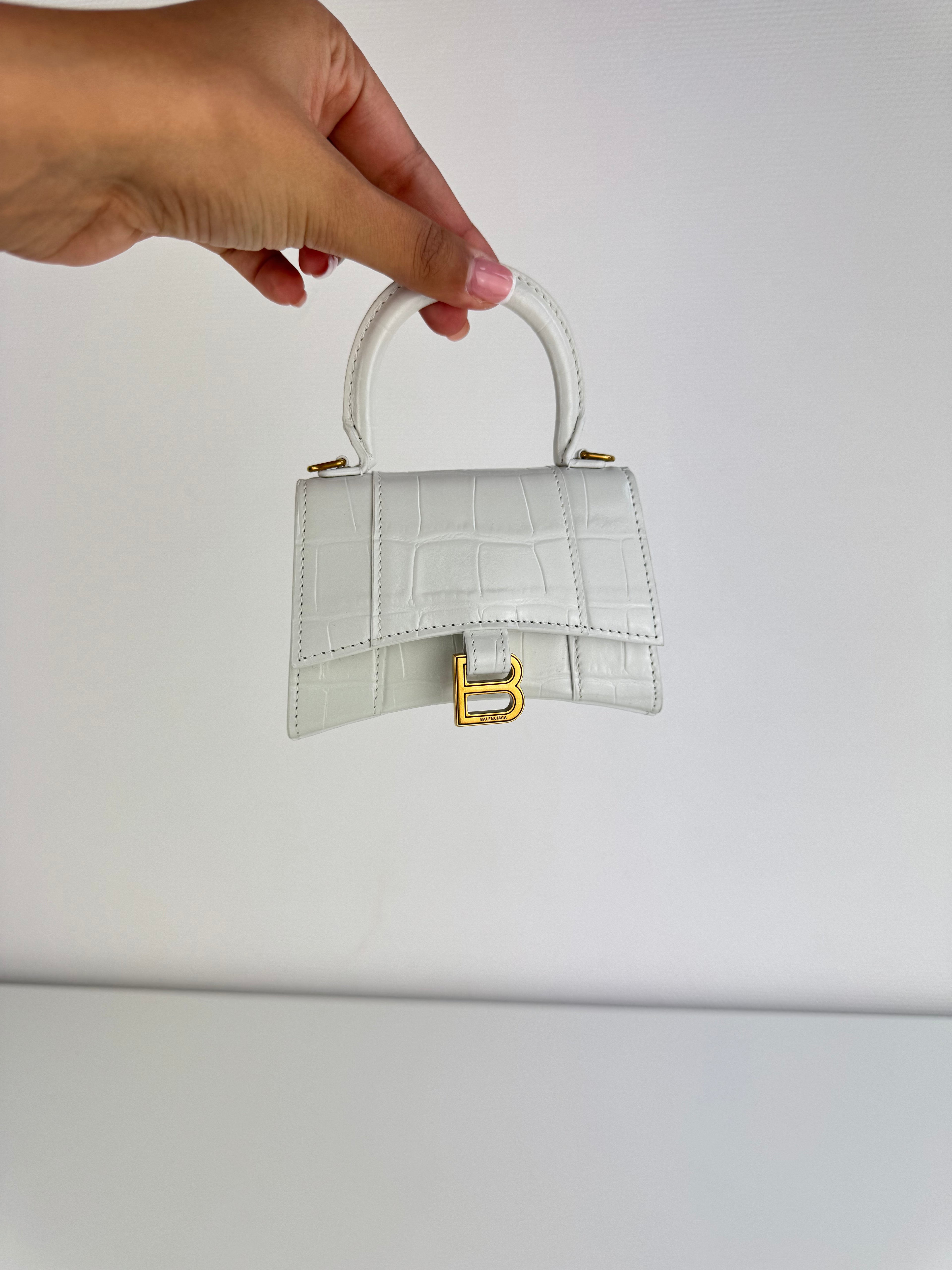 Super mini Hourglass