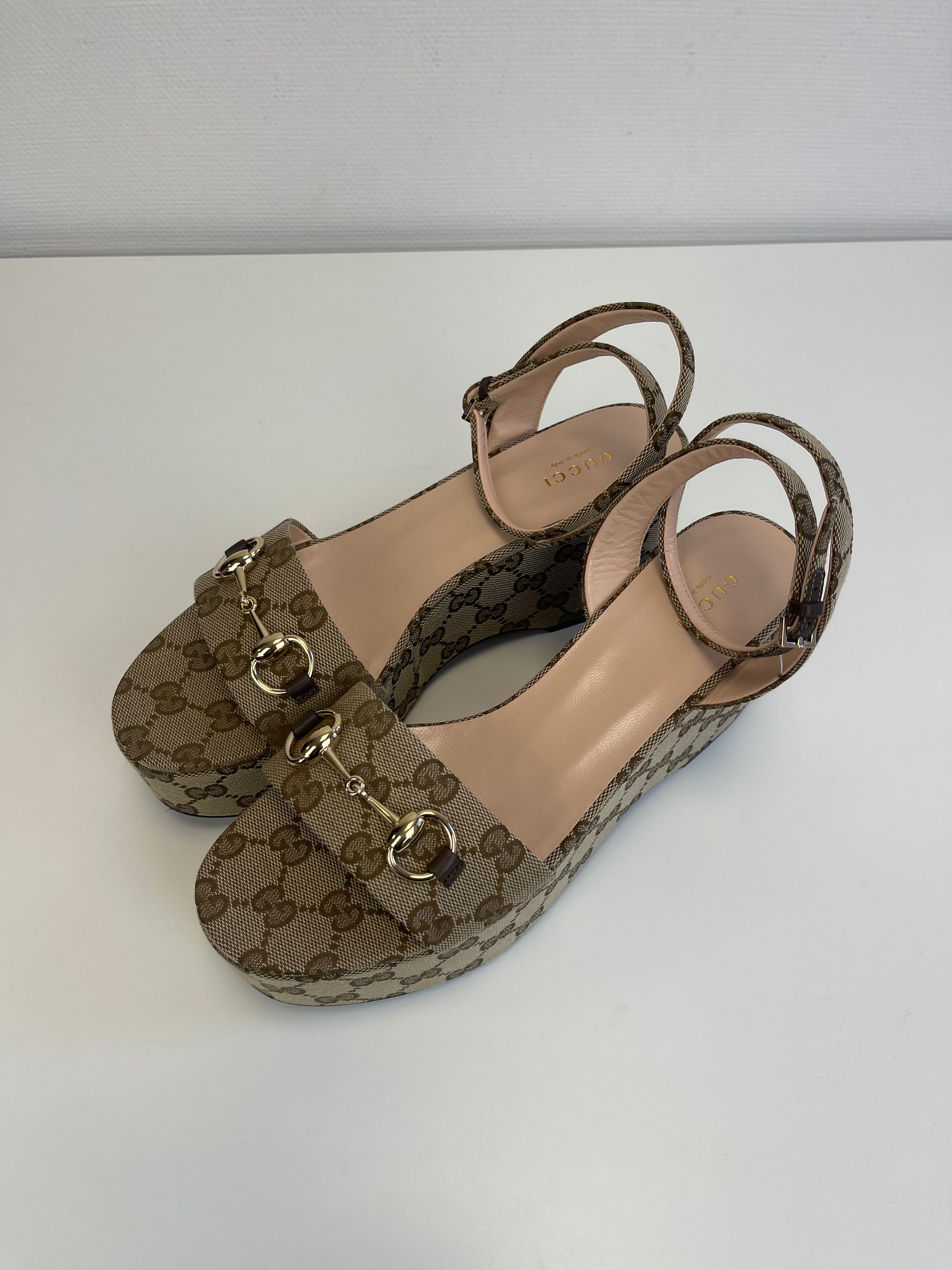 Escarpins GG Gucci