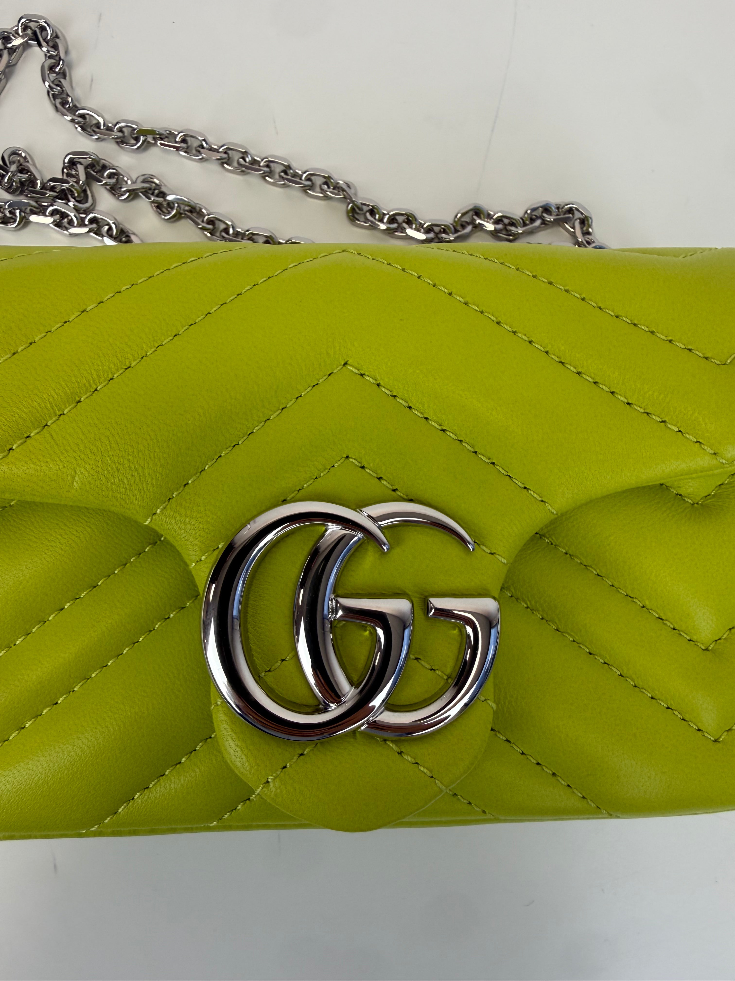 Super mini Marmont Gucci