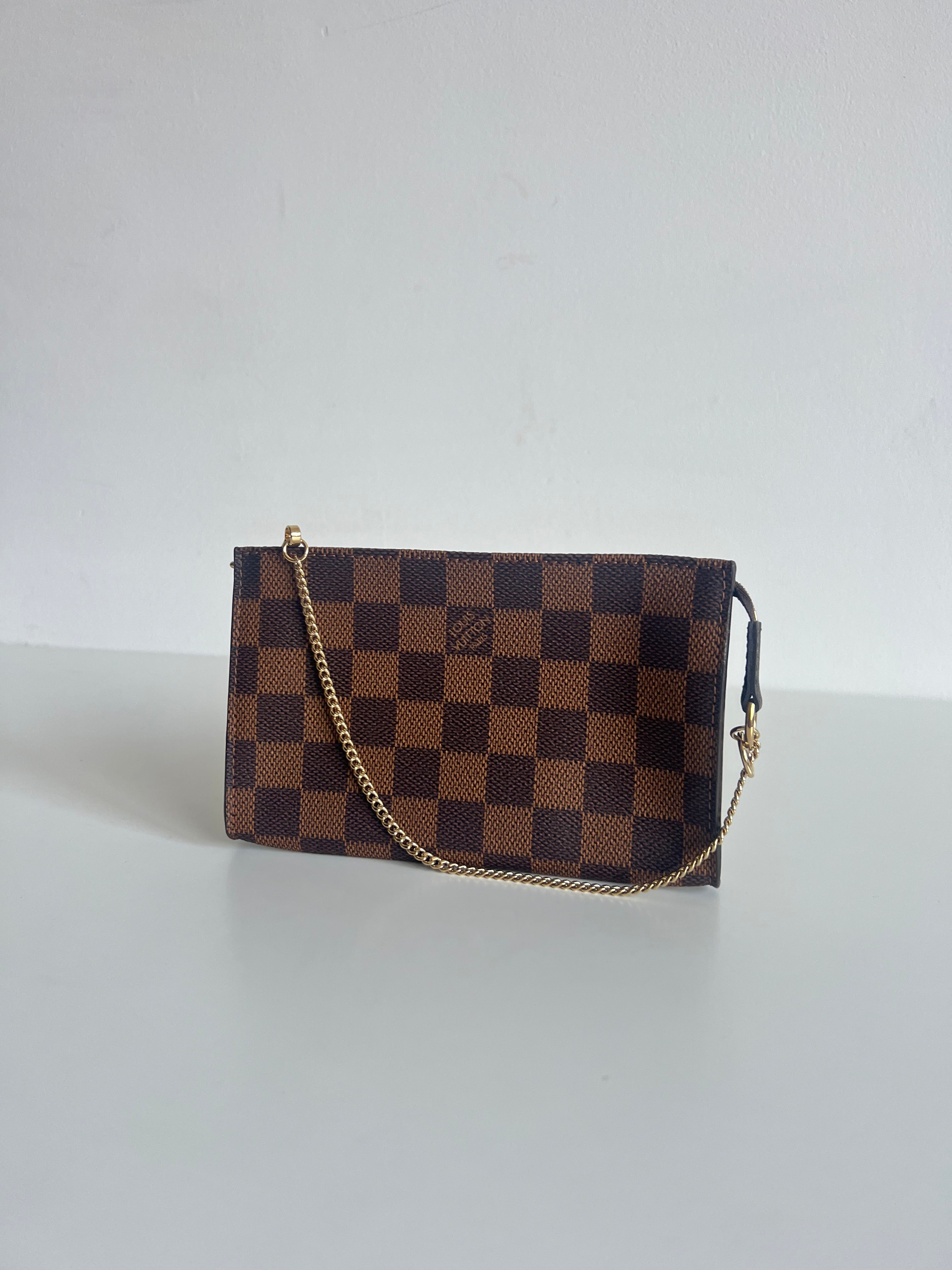 Pochette accessoires