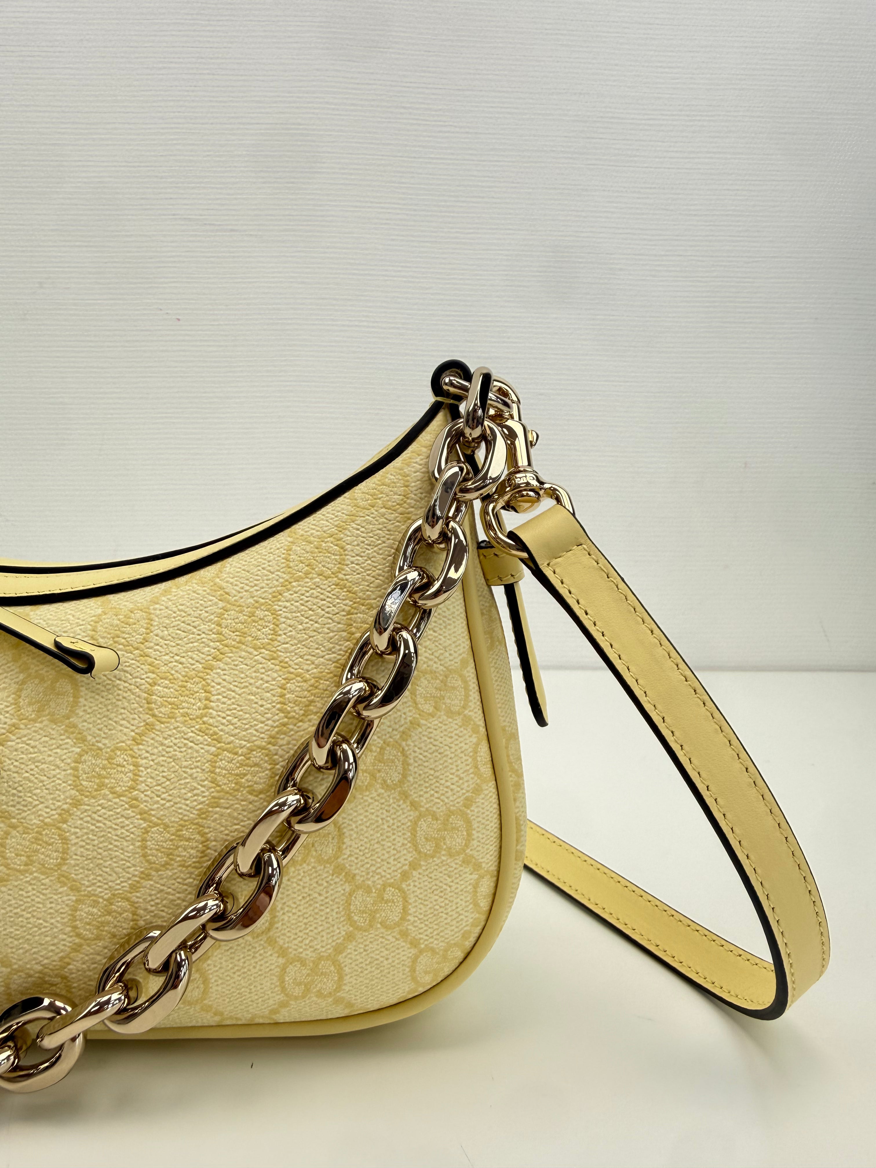 GG Emblem small shoulder bag Gucci