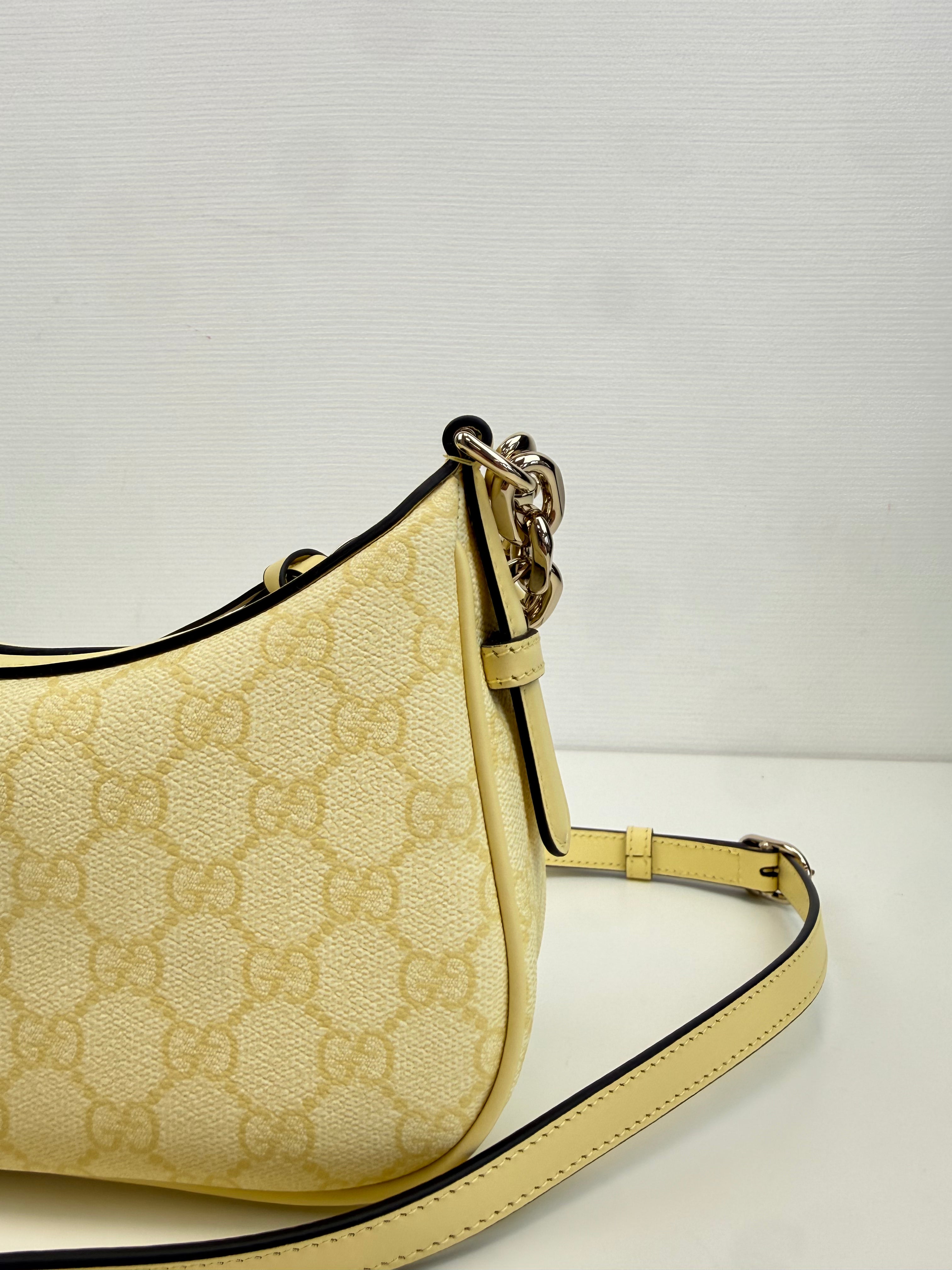GG Emblem small shoulder bag Gucci