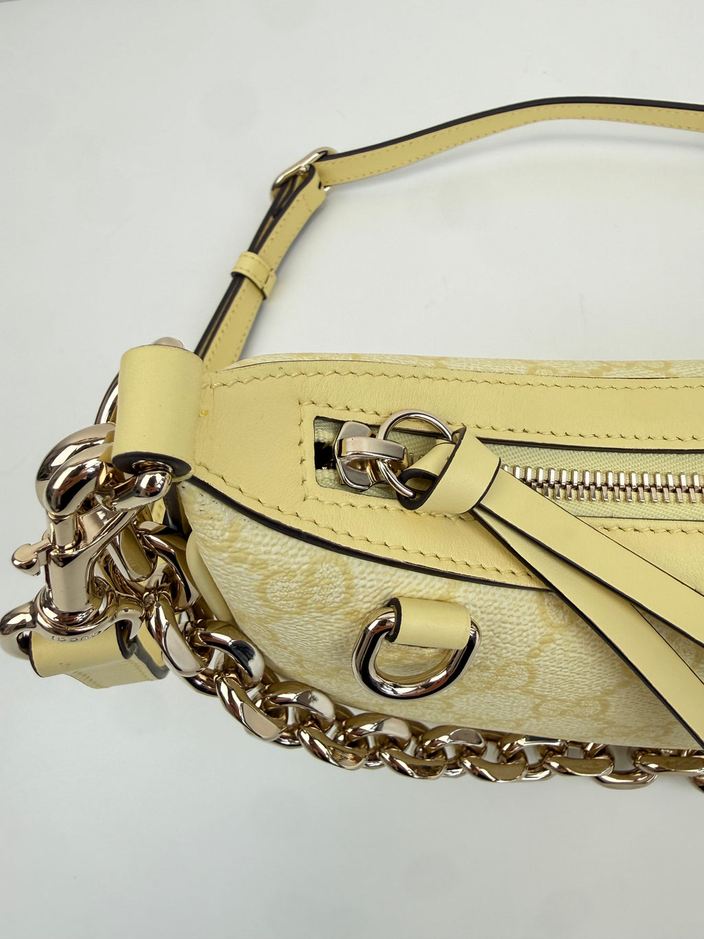 GG Emblem small shoulder bag Gucci