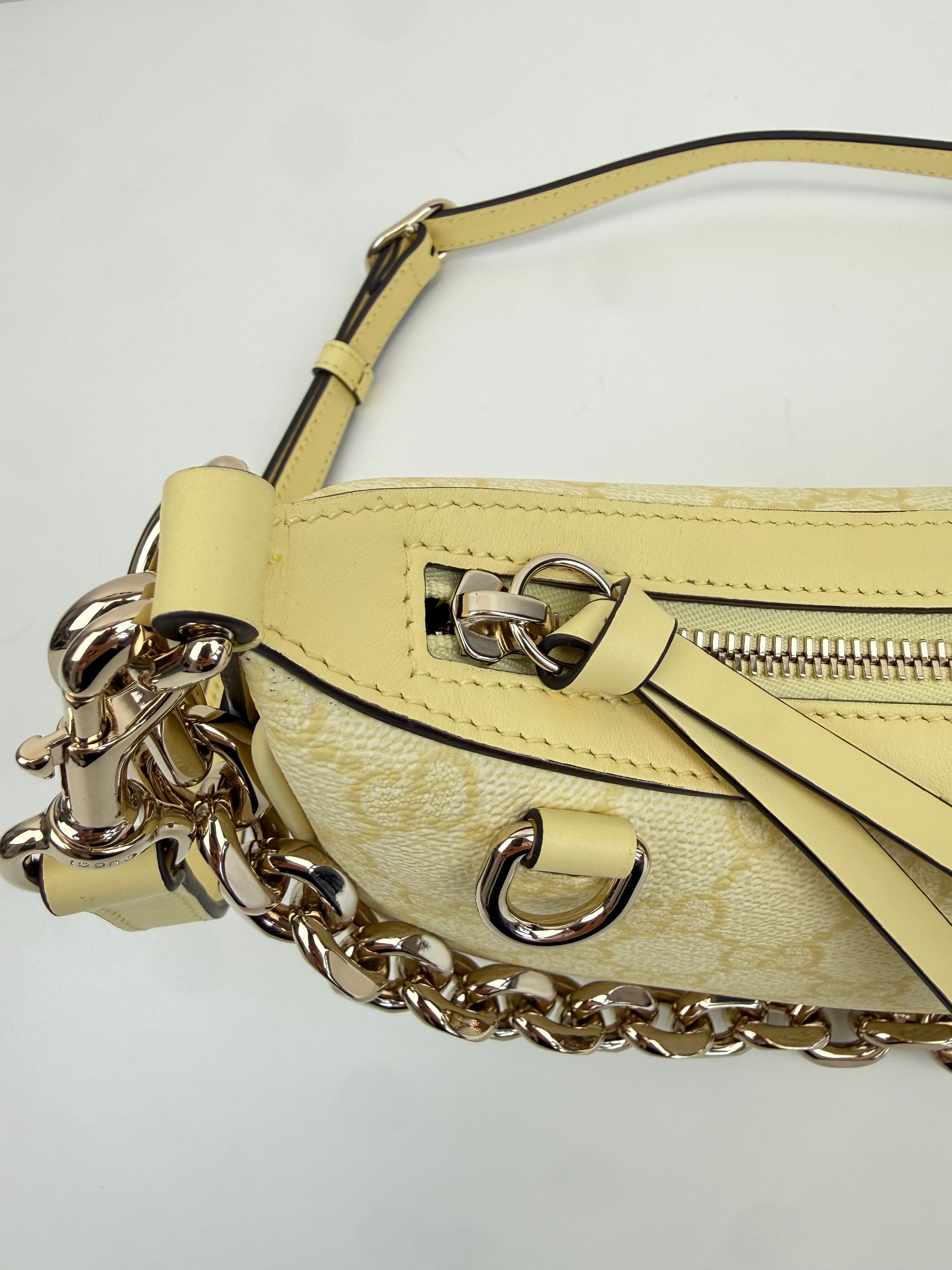 GG Emblem small shoulder bag Gucci