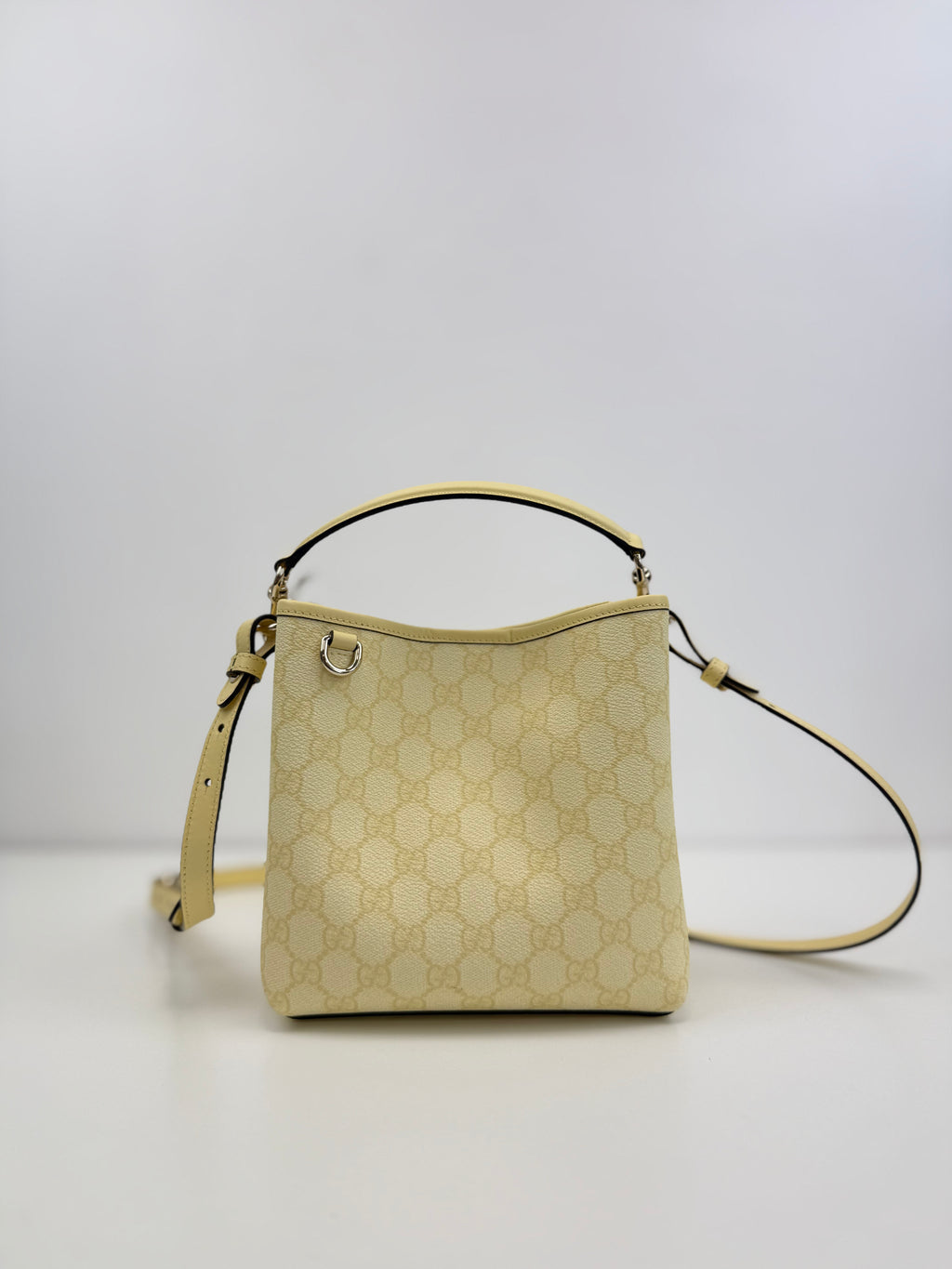Sac GG Emblem en coton enduit grainé avec monogramme Gucci