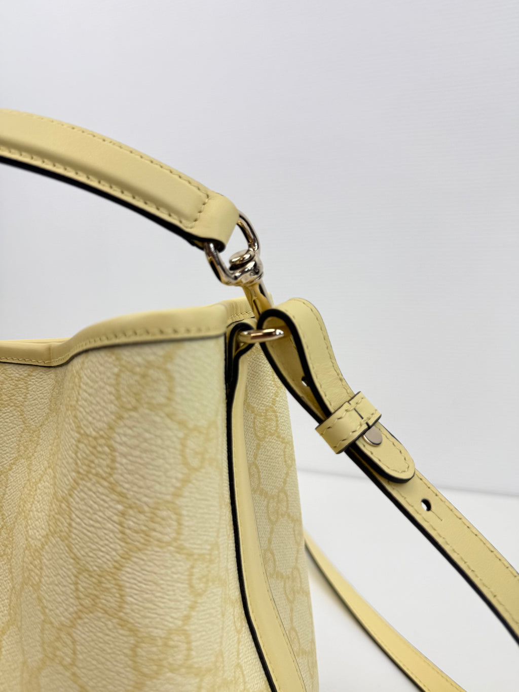 Sac GG Emblem en coton enduit grainé avec monogramme Gucci