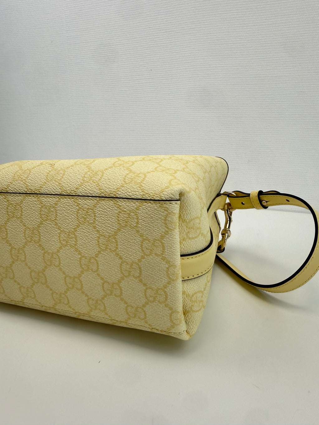 Sac GG Emblem en coton enduit grainé avec monogramme Gucci