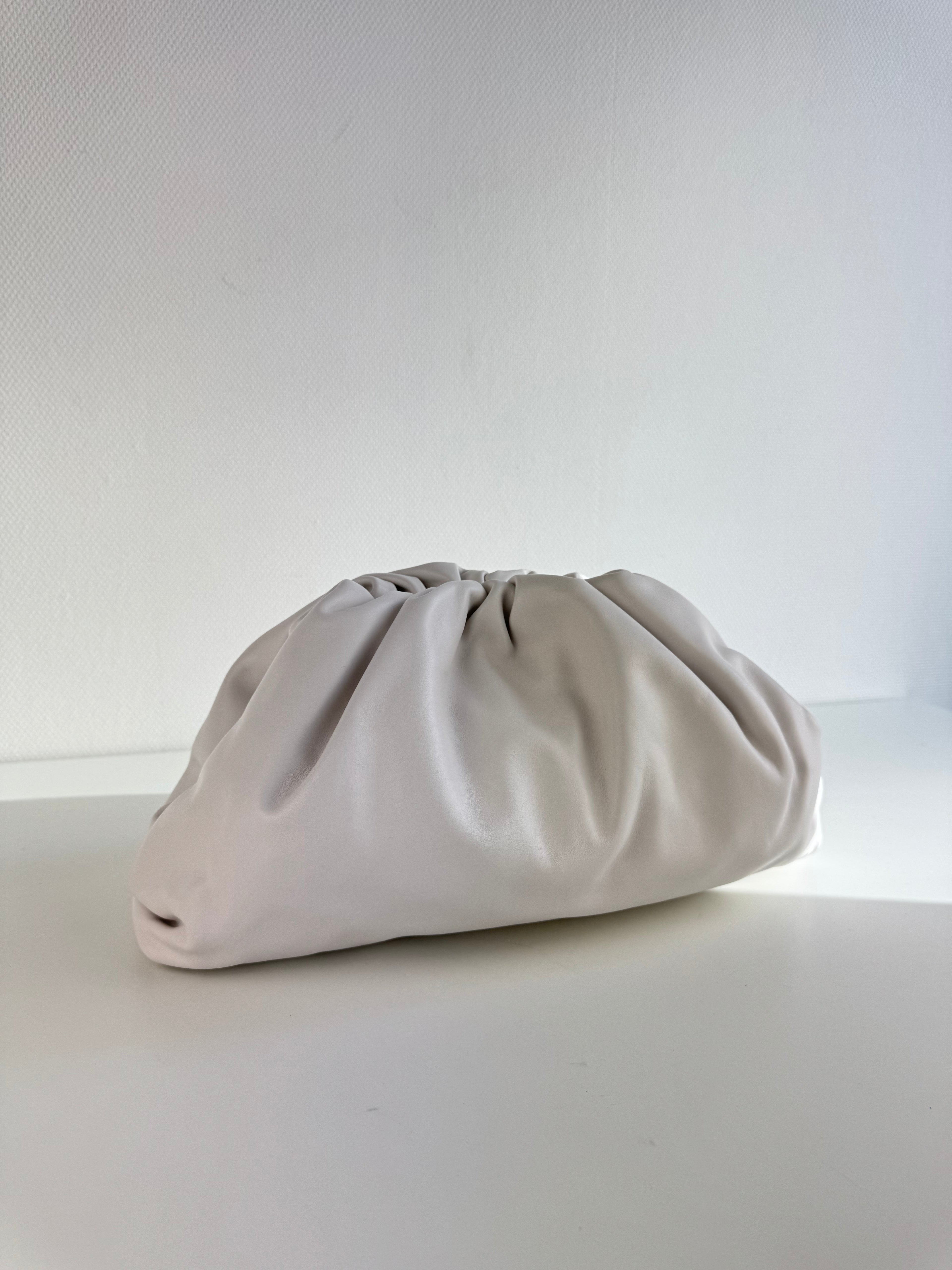 Sac Pouch Bottega Veneta