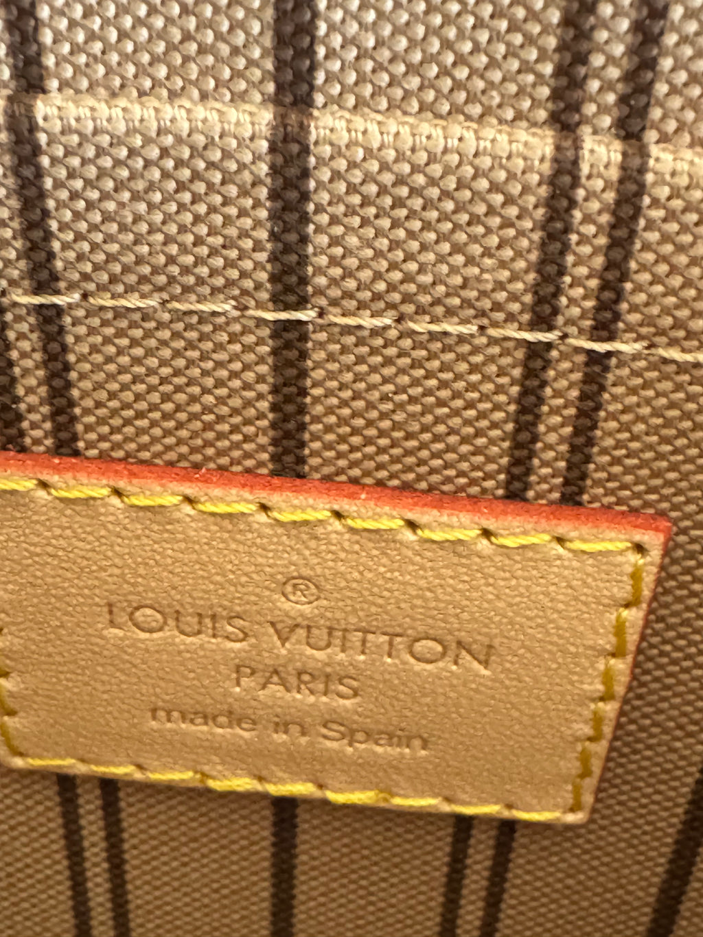 Pochette neverfull Louis Vuitton