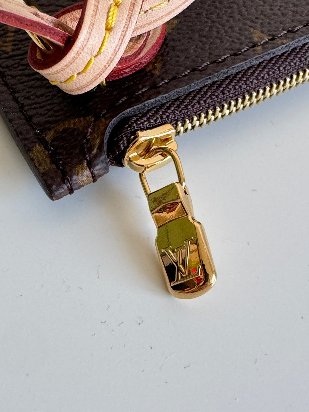 Pochette neverfull Louis Vuitton