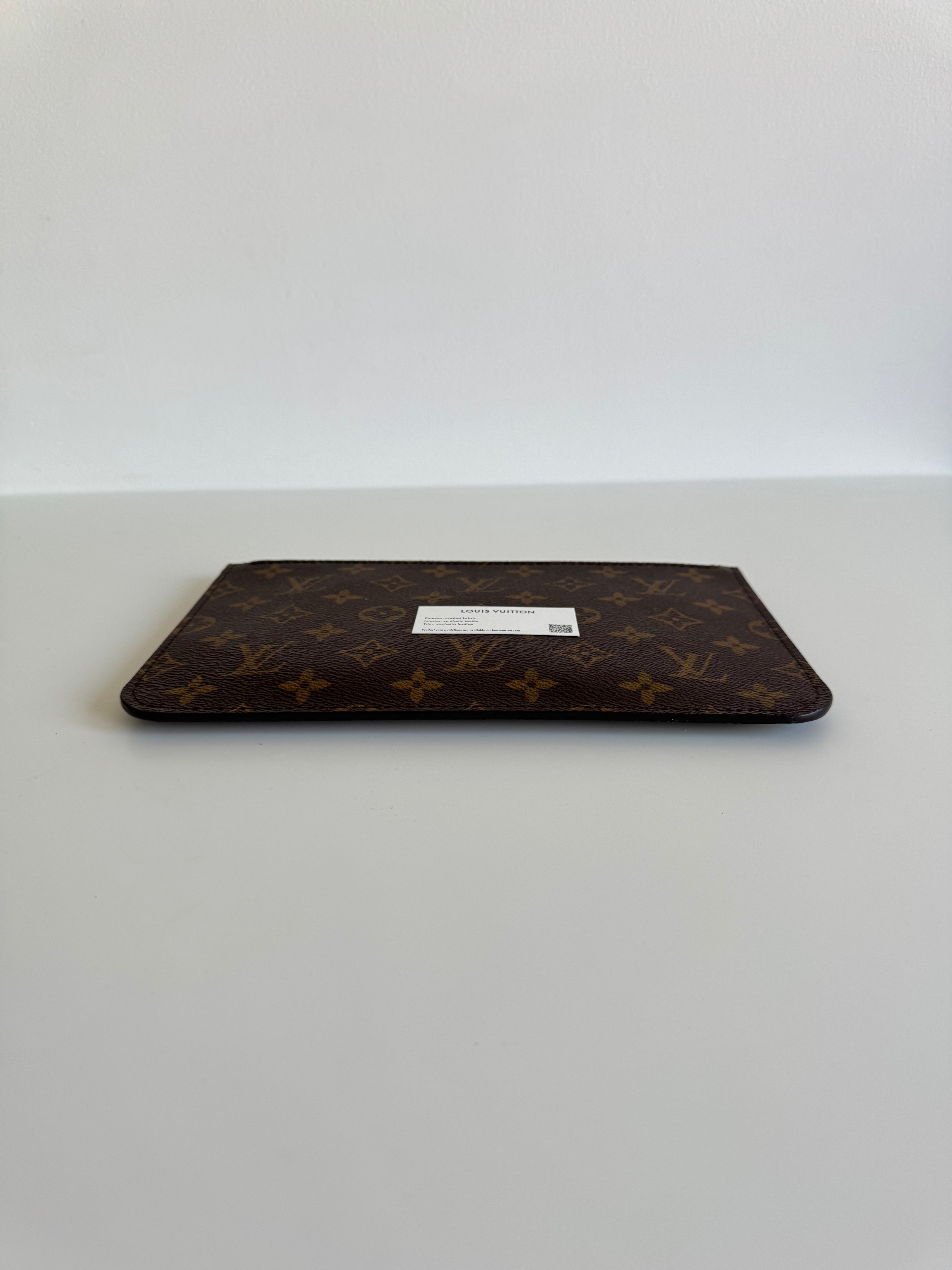 Pochette neverfull Louis Vuitton