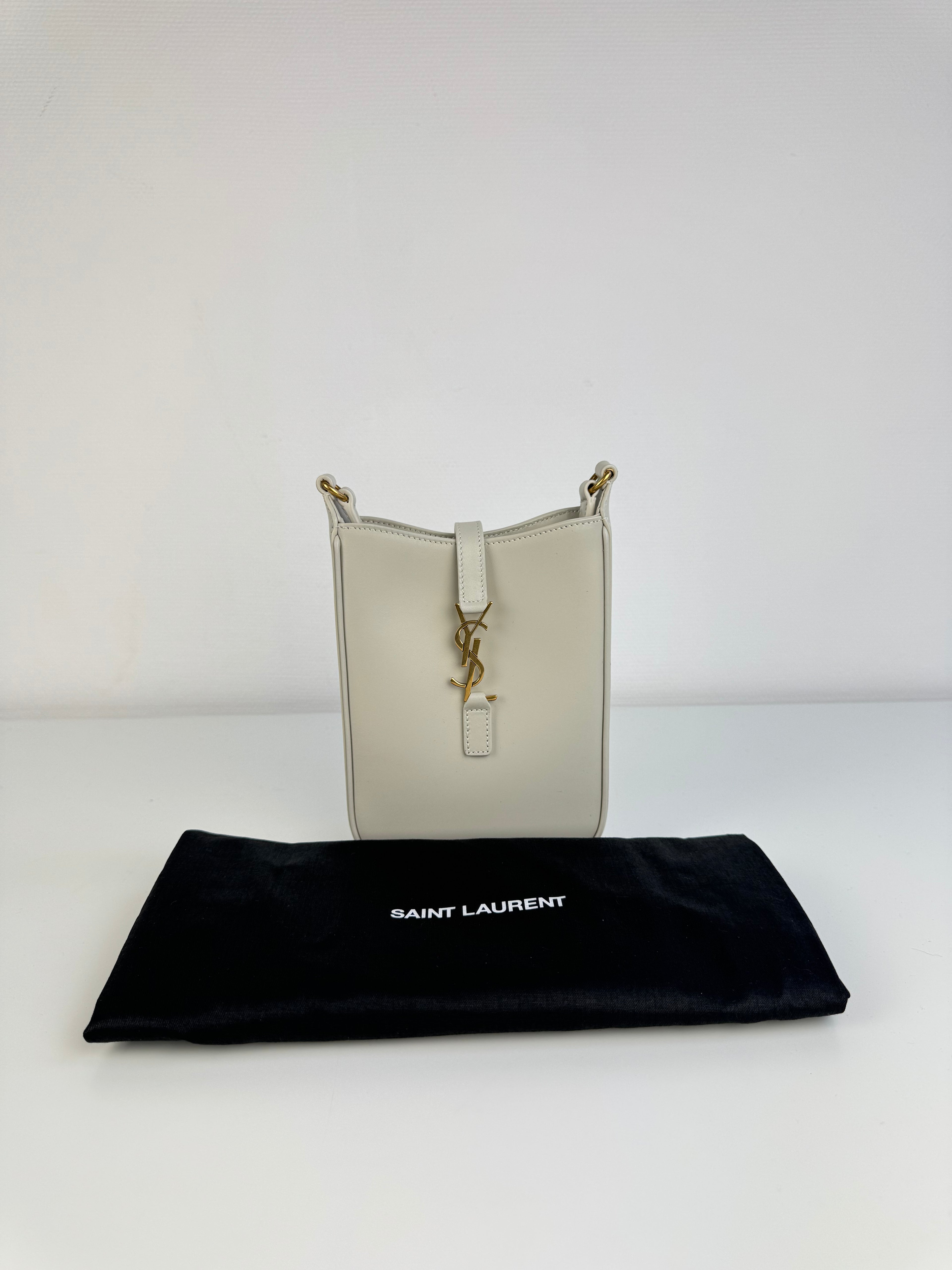 5 à 7 Vertical Saint Laurent