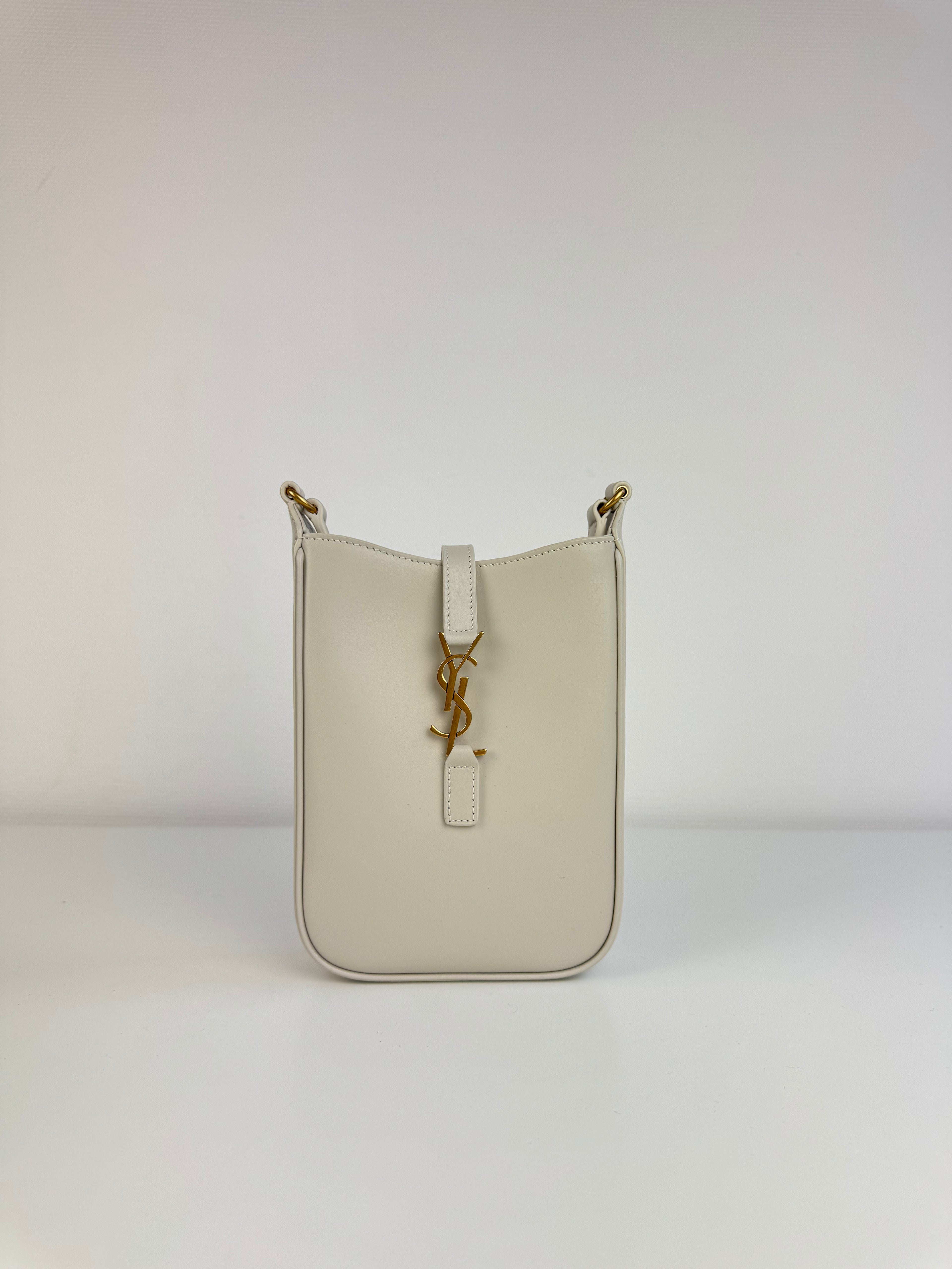 5 à 7 Vertical Saint Laurent