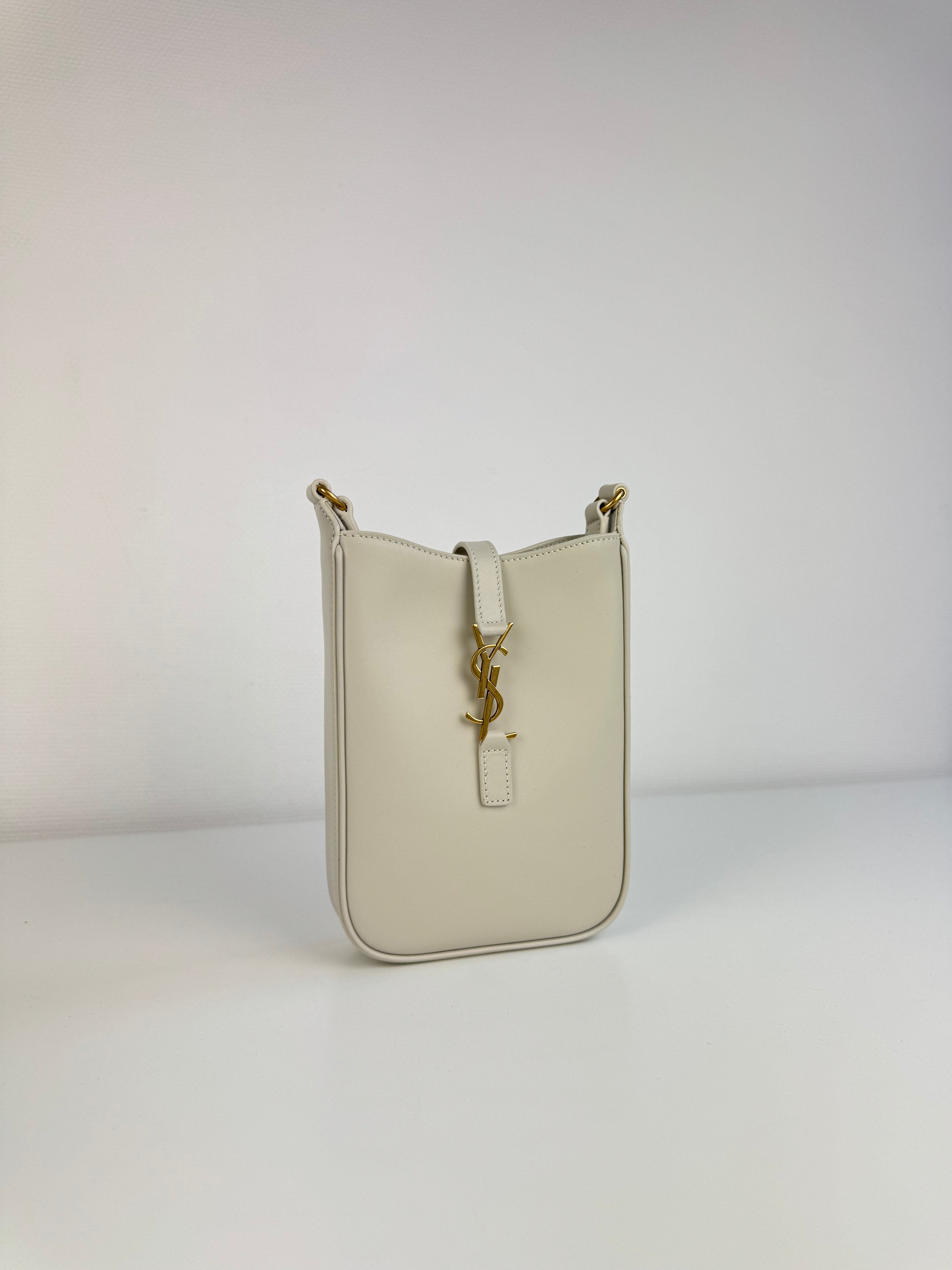 5 à 7 Vertical Saint Laurent