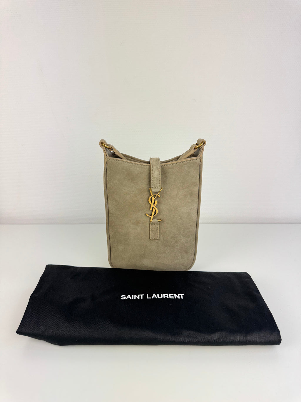 5 à 7 Vertical Saint Laurent