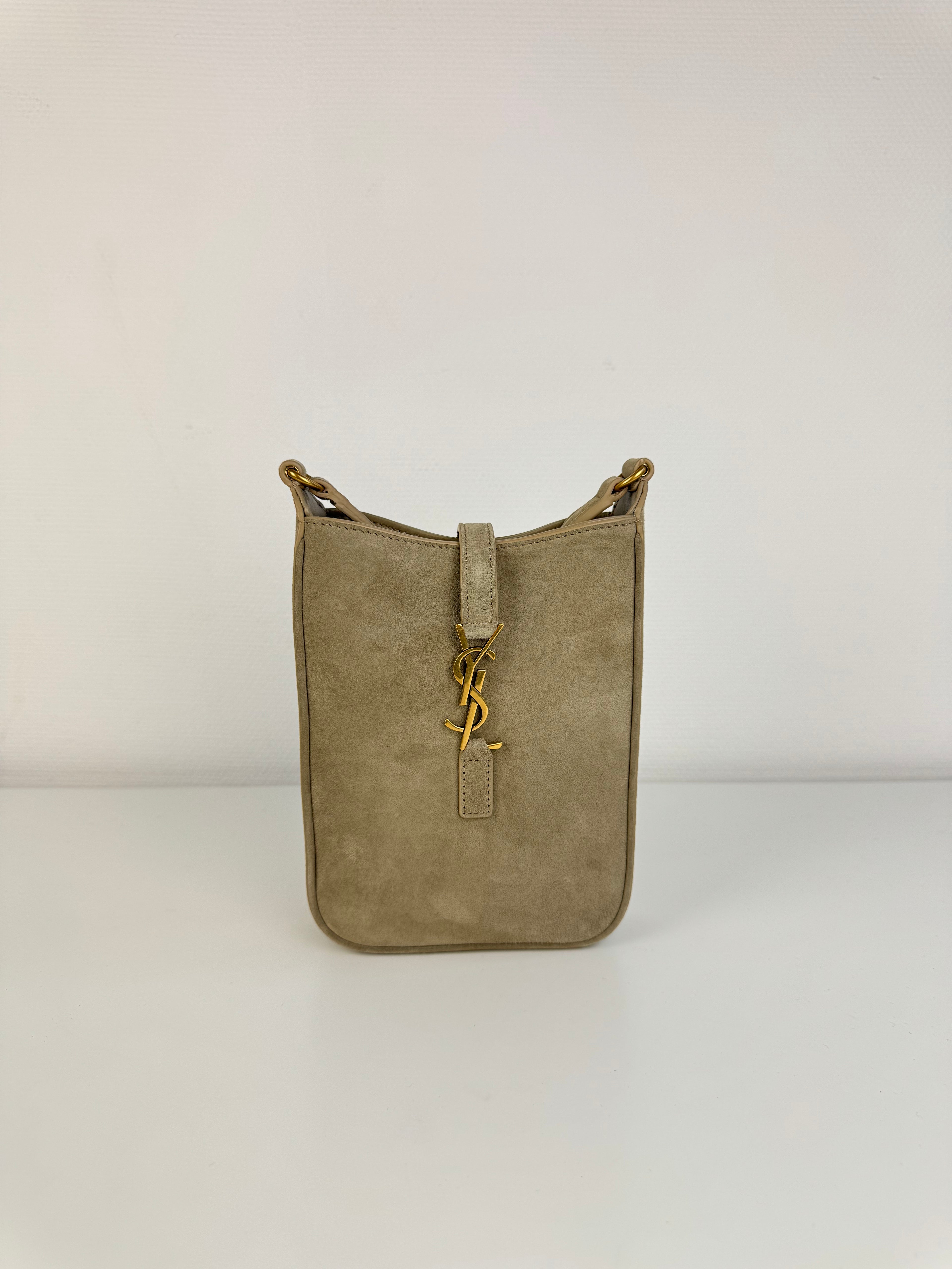 5 à 7 Vertical Saint Laurent