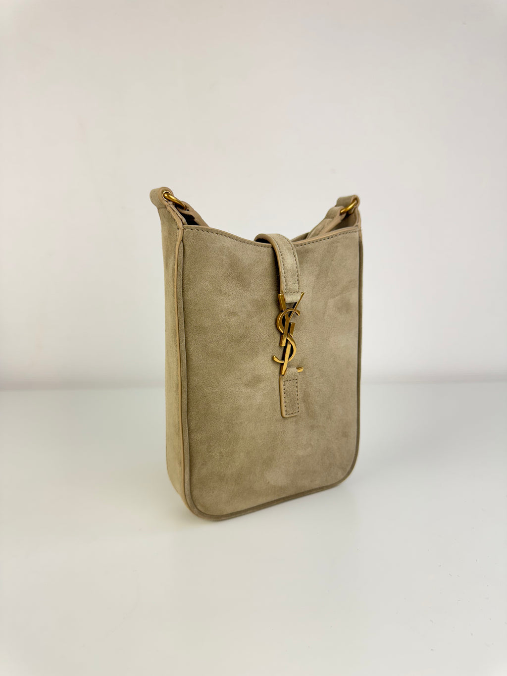 5 à 7 Vertical Saint Laurent