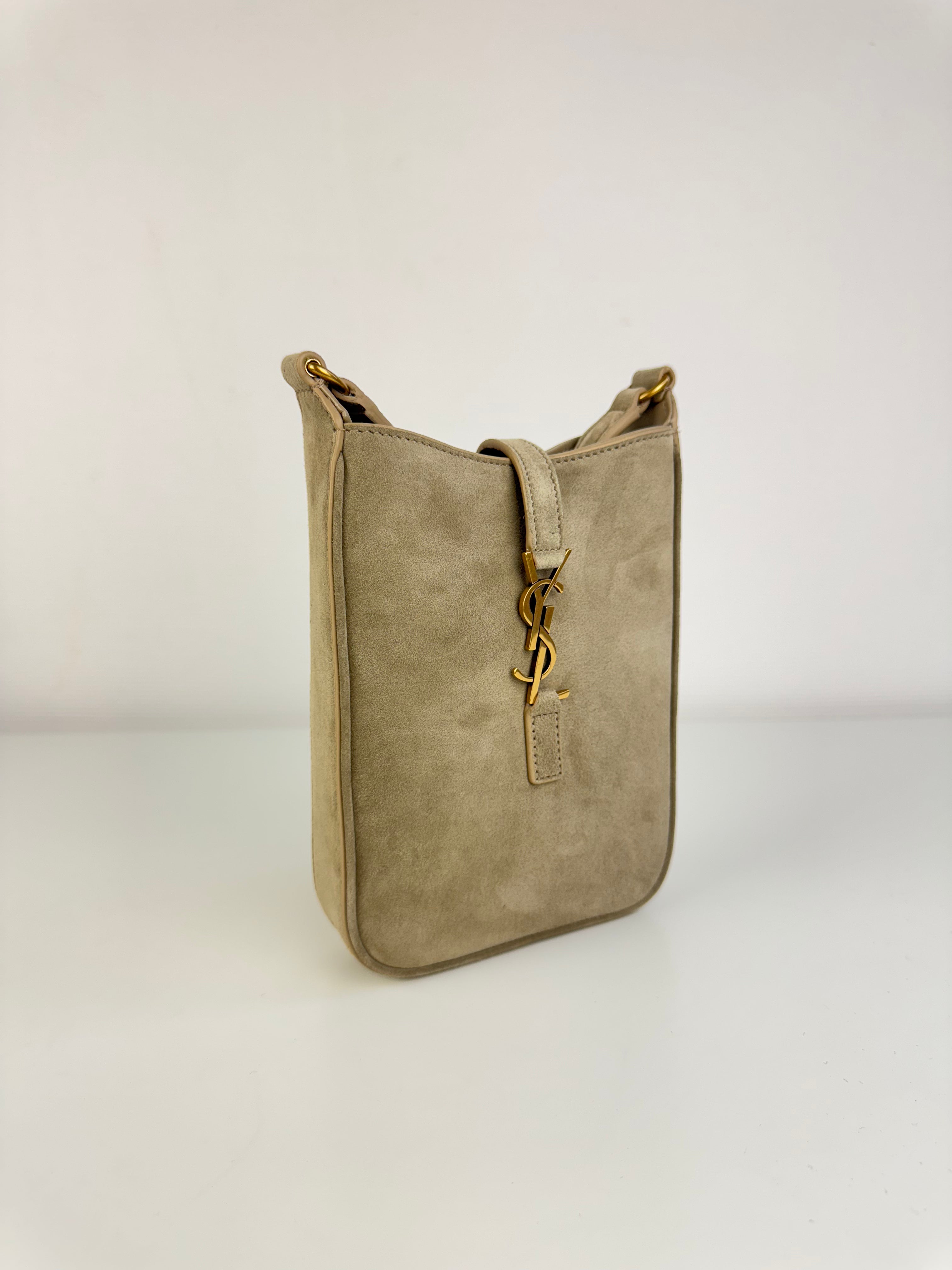 5 à 7 Vertical Saint Laurent