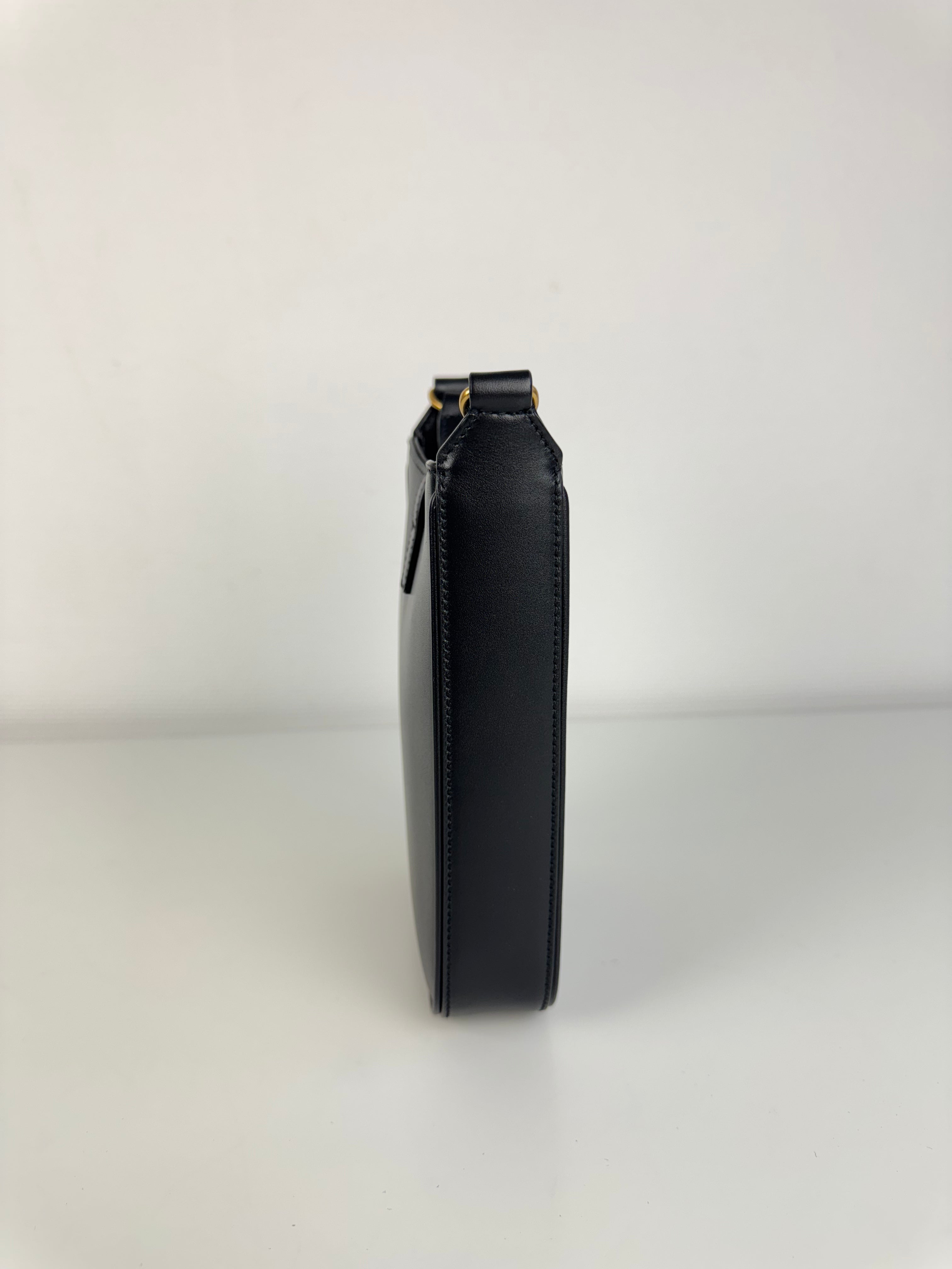 5 à 7 Vertical Saint Laurent