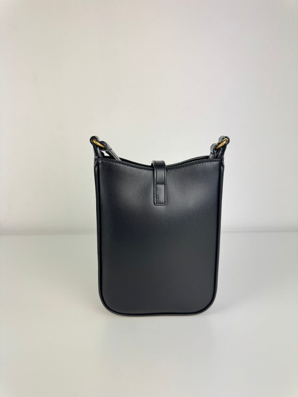 5 à 7 Vertical Saint Laurent