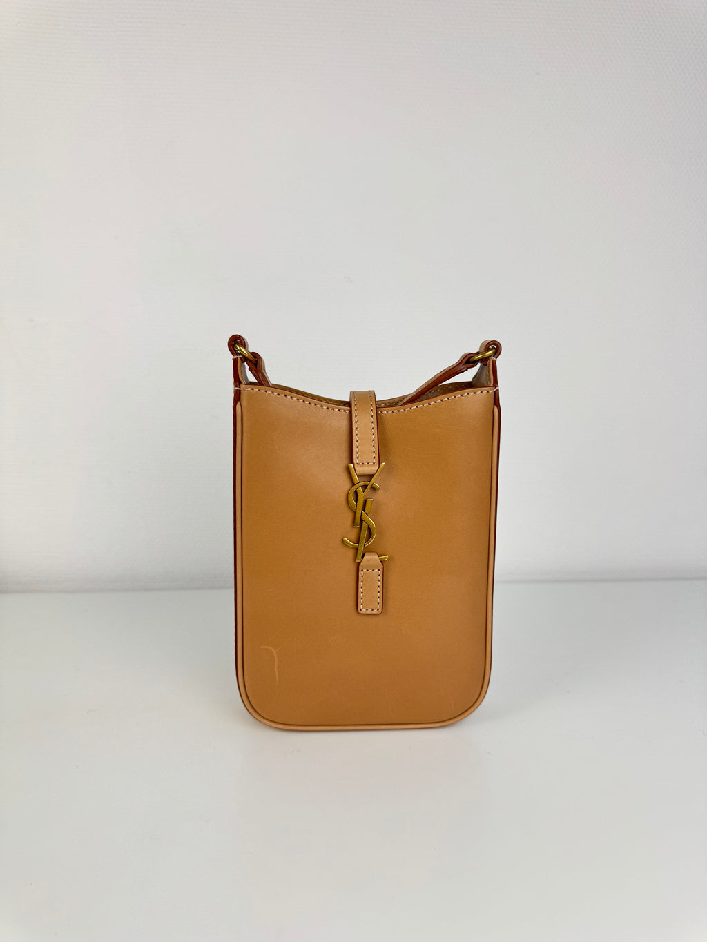 5 à 7 Vertical Saint Laurent