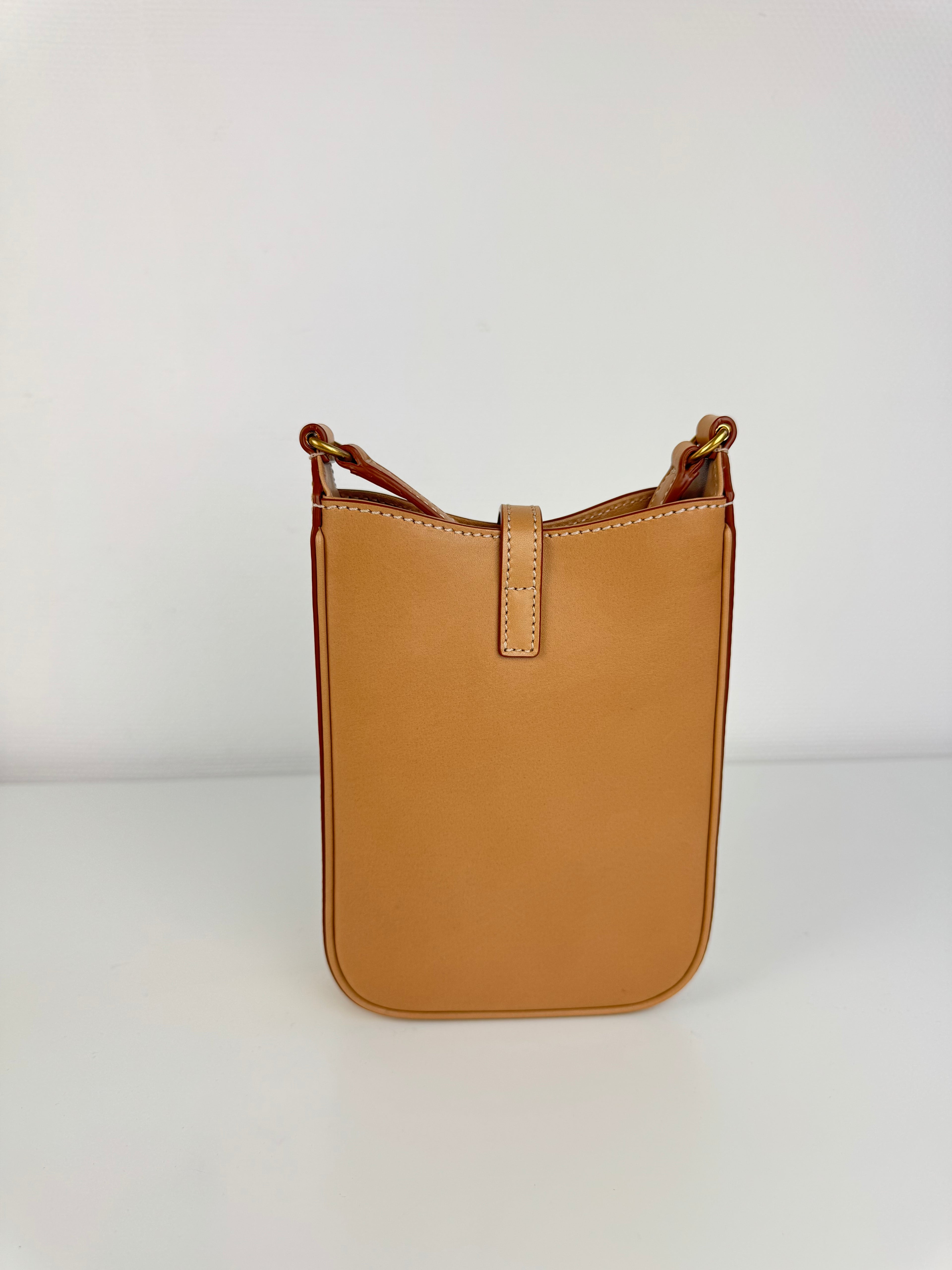 5 à 7 Vertical Saint Laurent