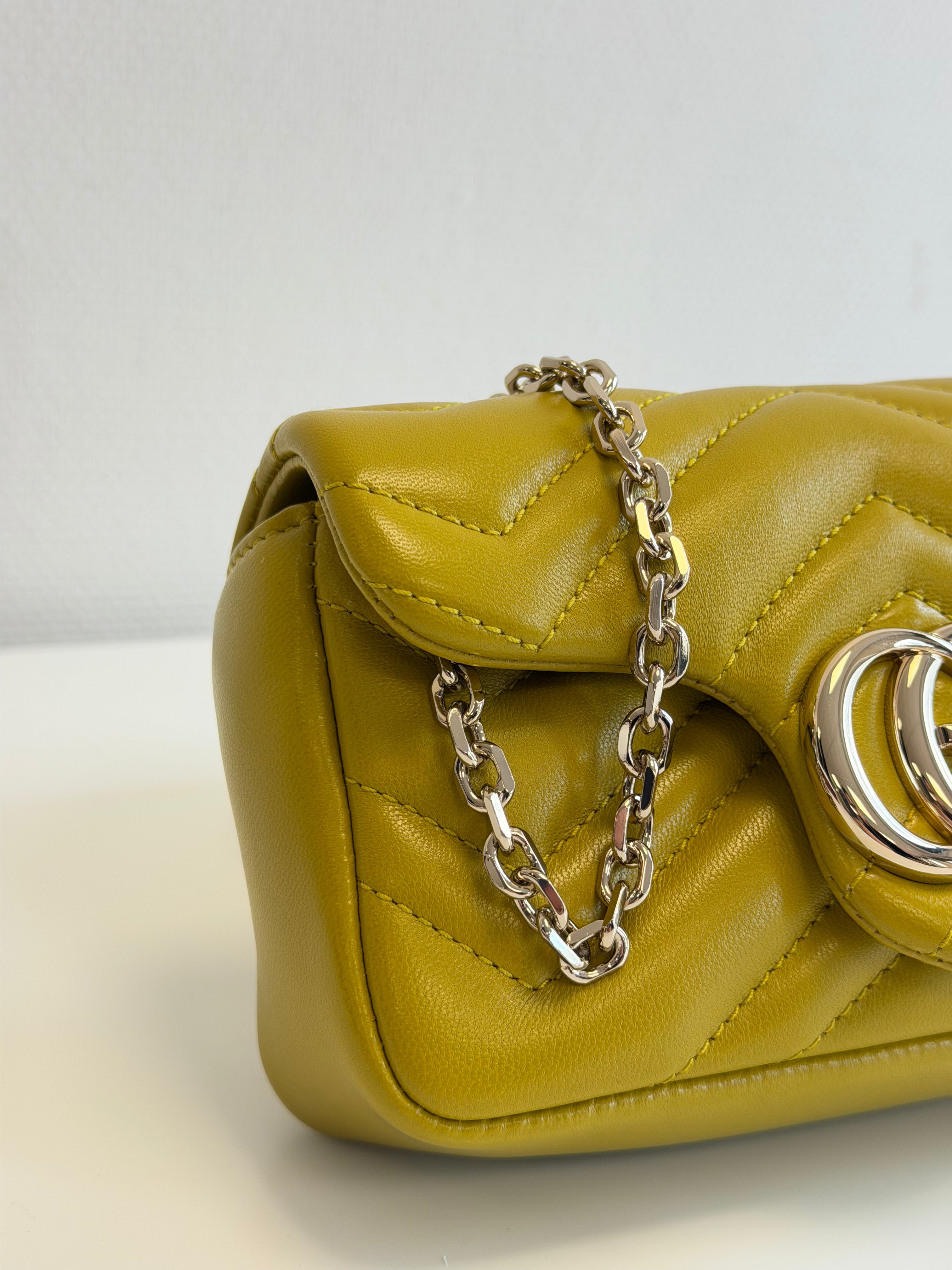 Super mini Marmont Gucci