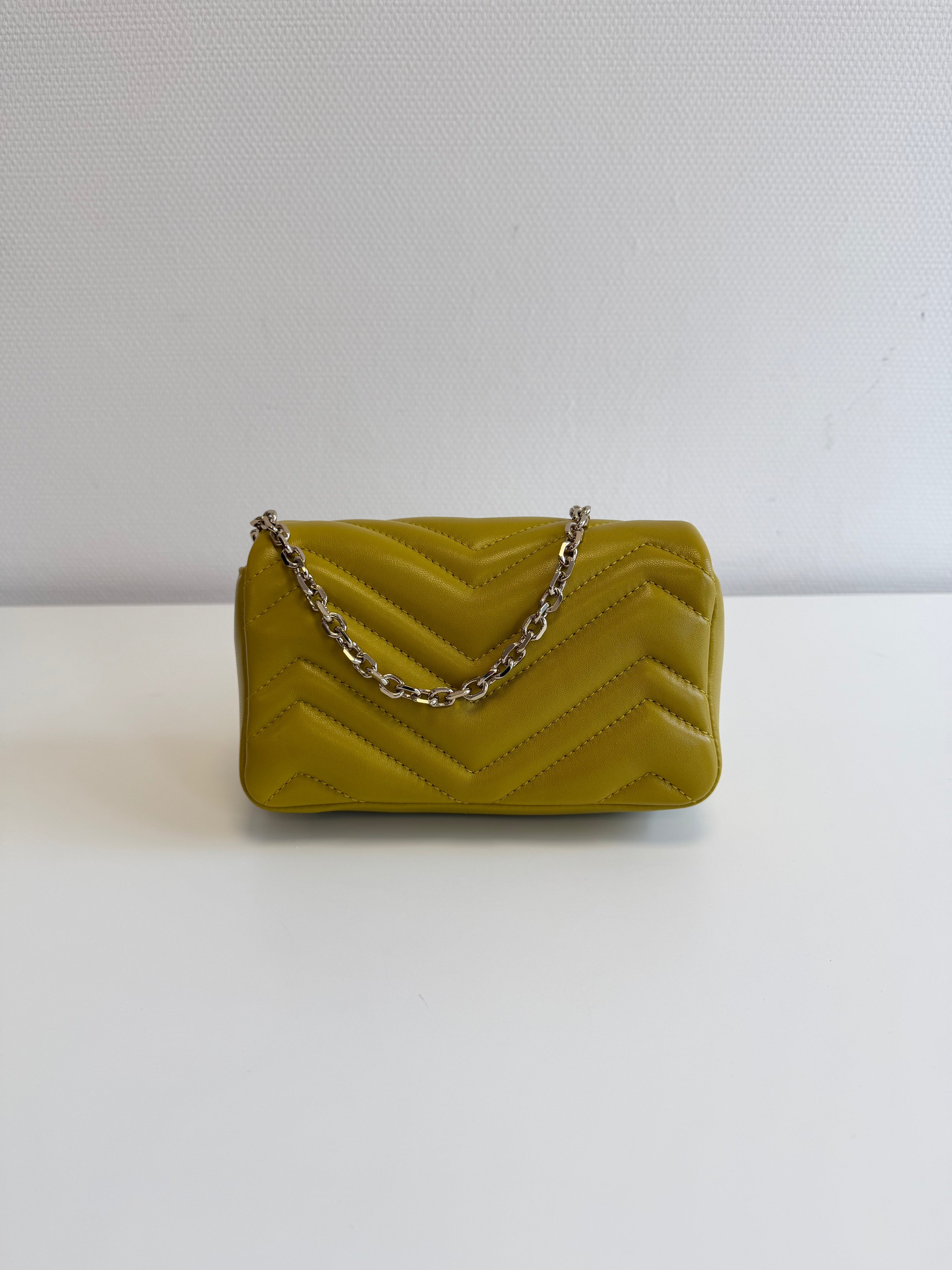 Super mini Marmont Gucci