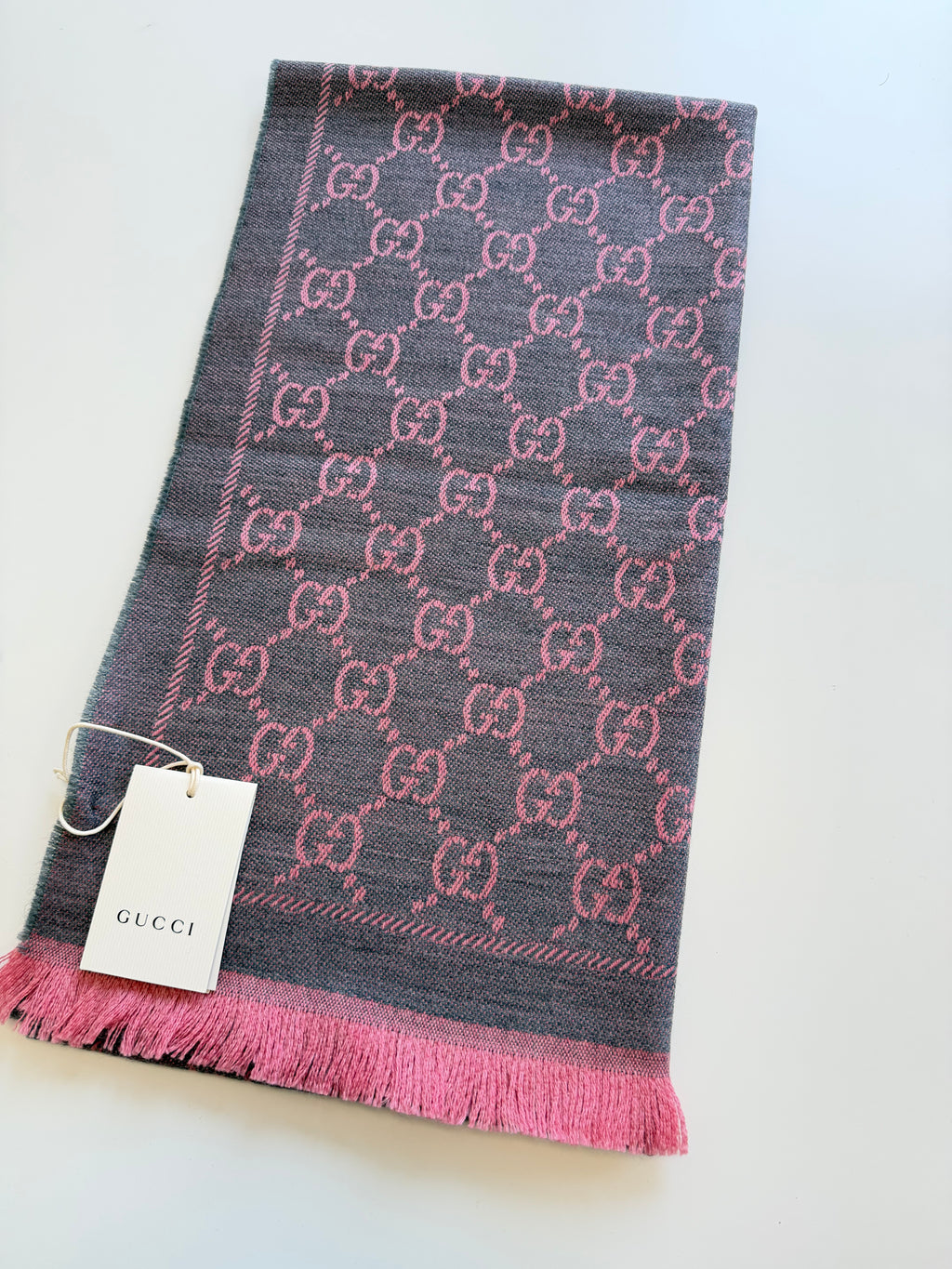 SEULEMENT 5 PIÈCES - Écharpe réversible Gucci