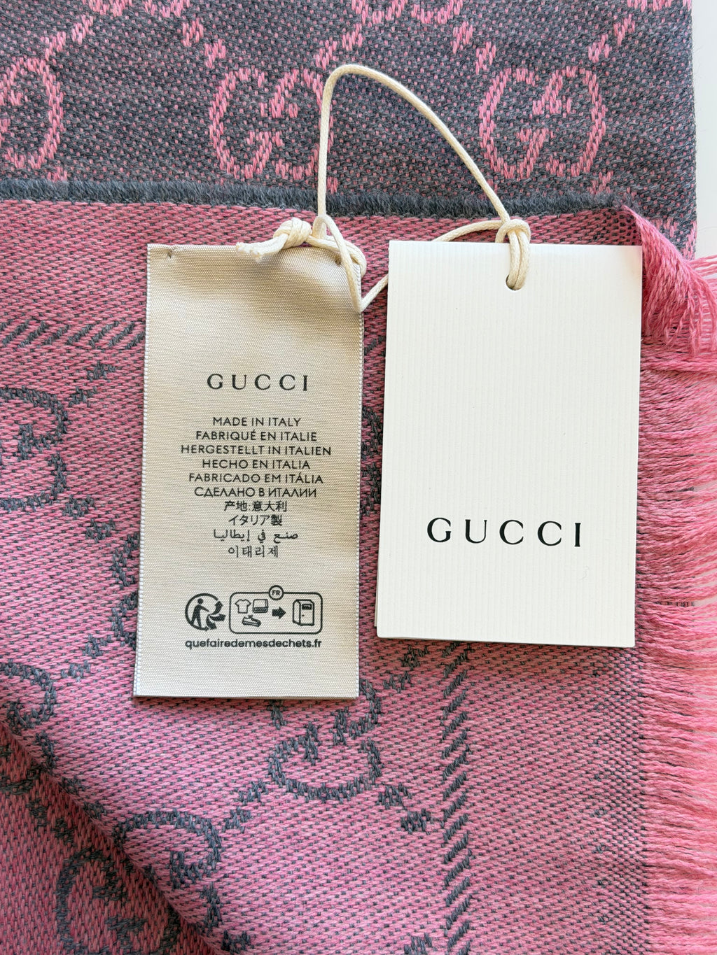 SEULEMENT 5 PIÈCES - Écharpe réversible Gucci