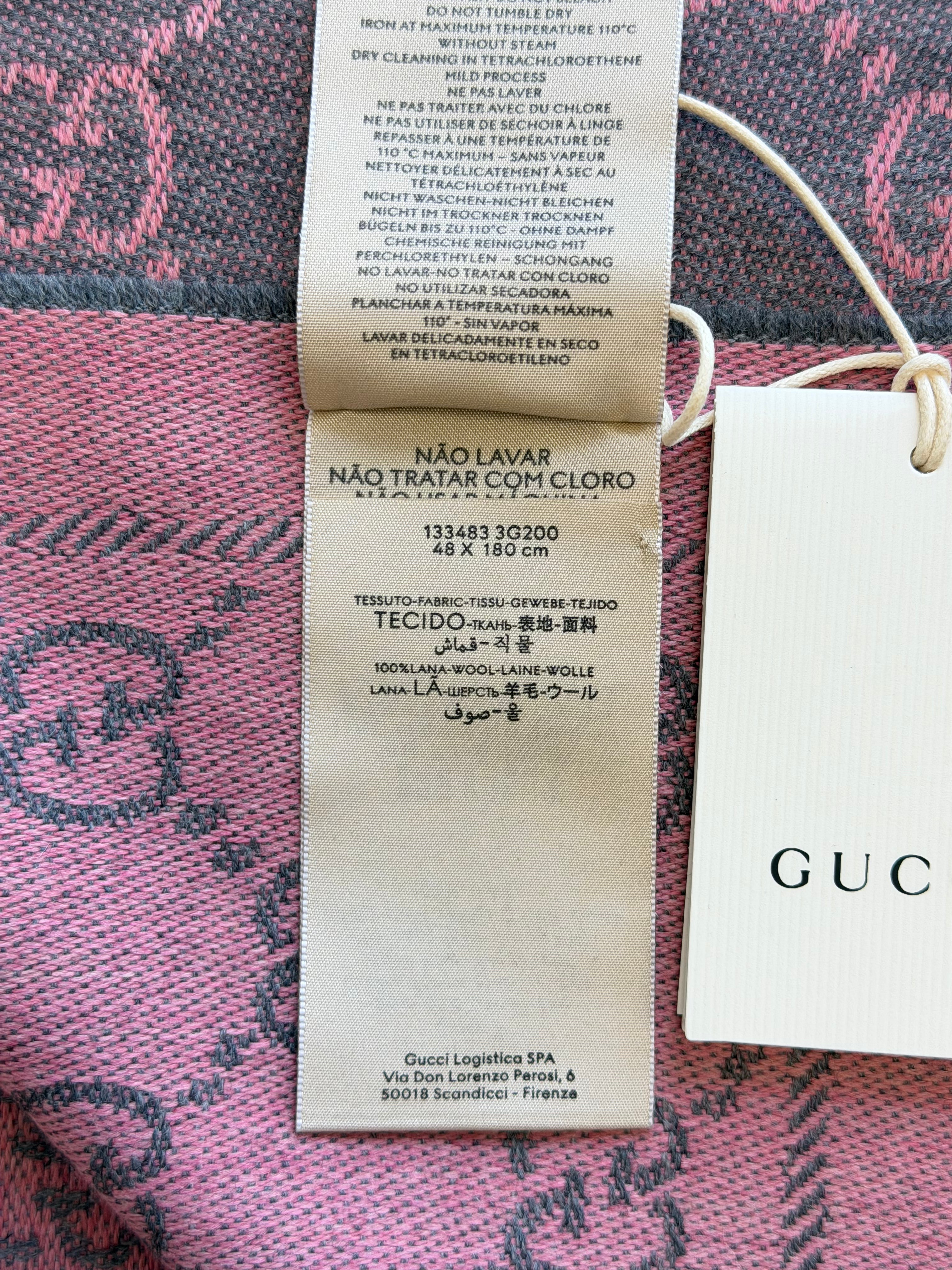 SEULEMENT 5 PIÈCES - Écharpe réversible Gucci