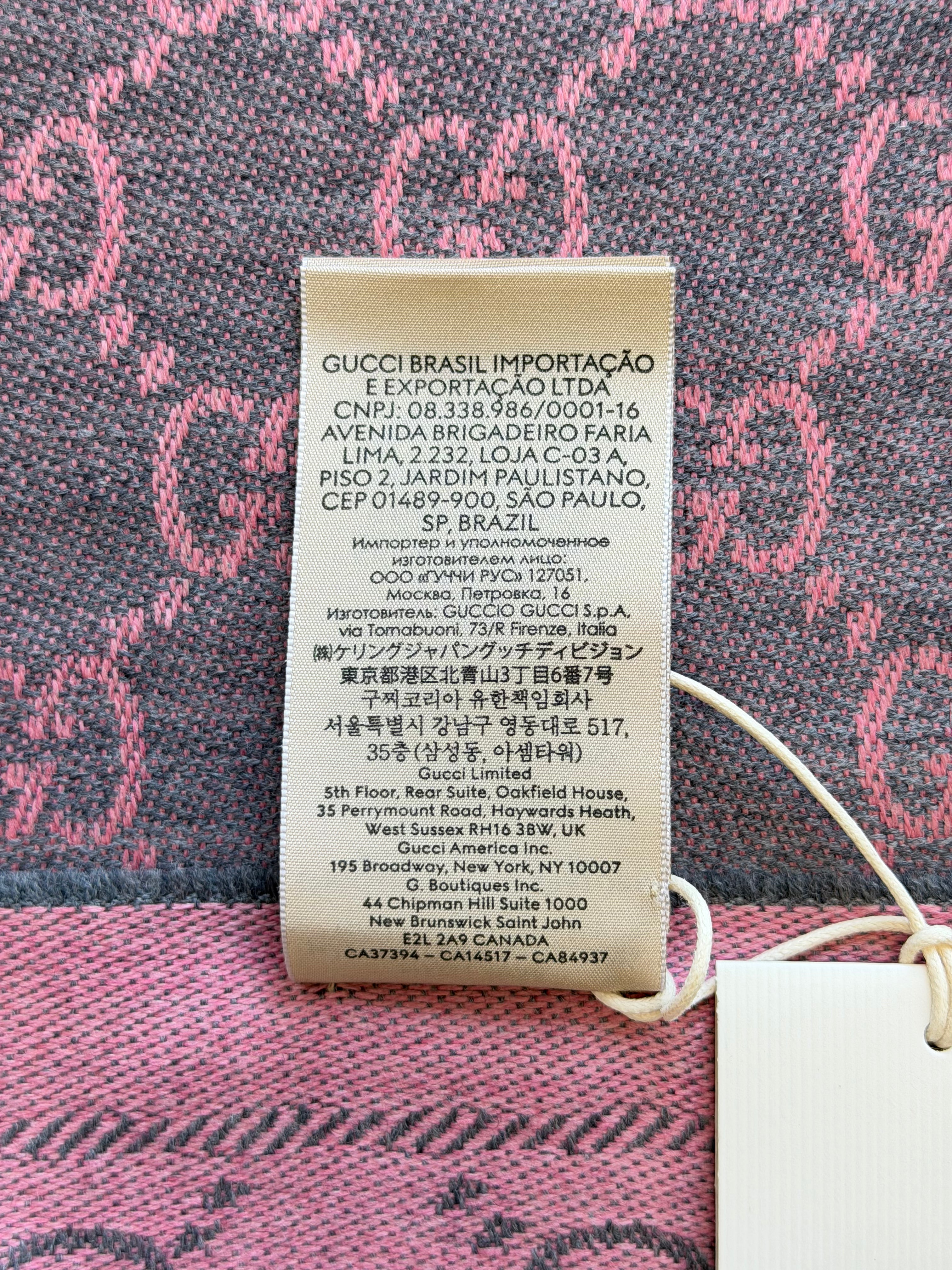 SEULEMENT 5 PIÈCES - Écharpe réversible Gucci