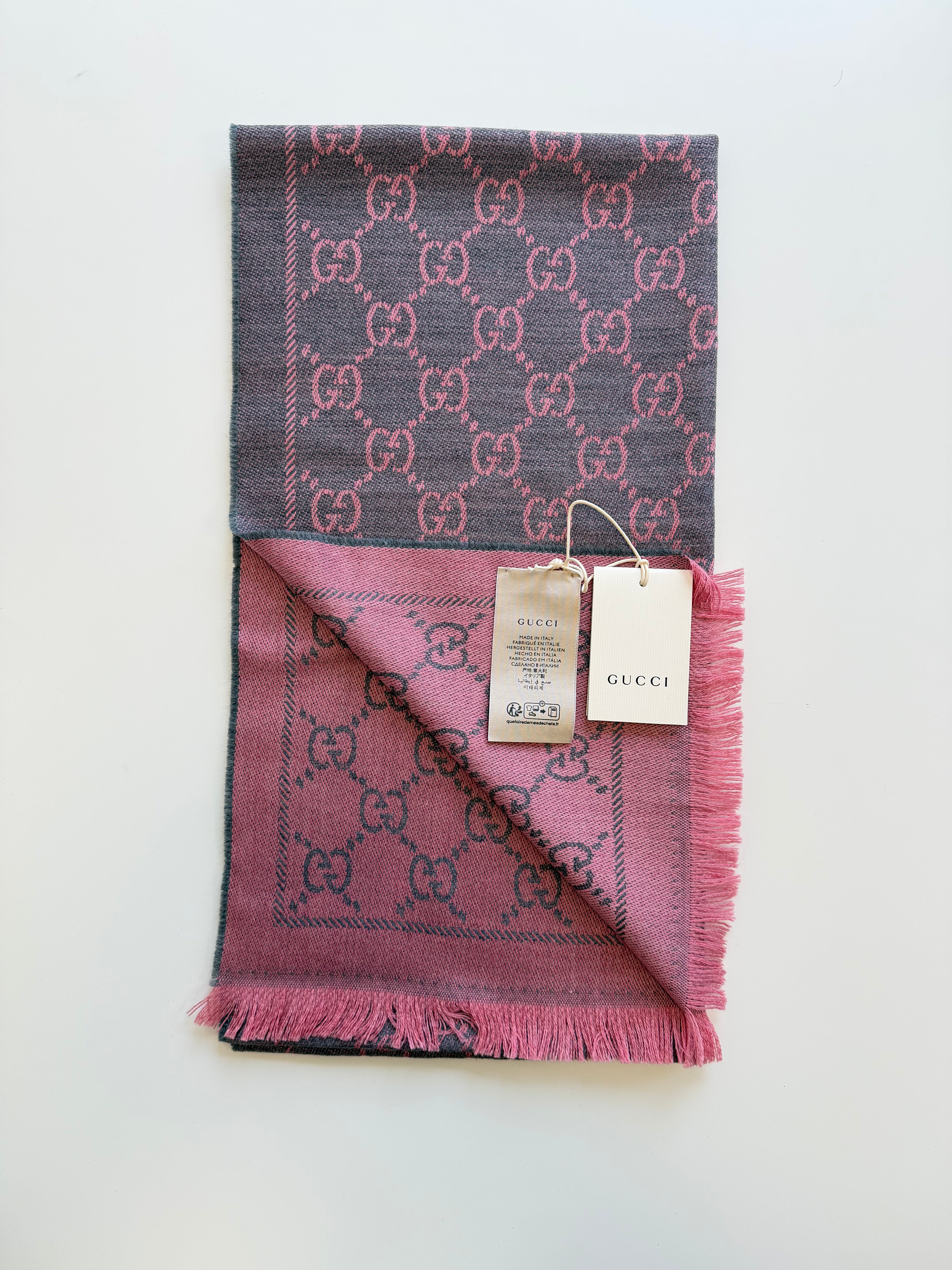 SEULEMENT 5 PIÈCES - Écharpe réversible Gucci