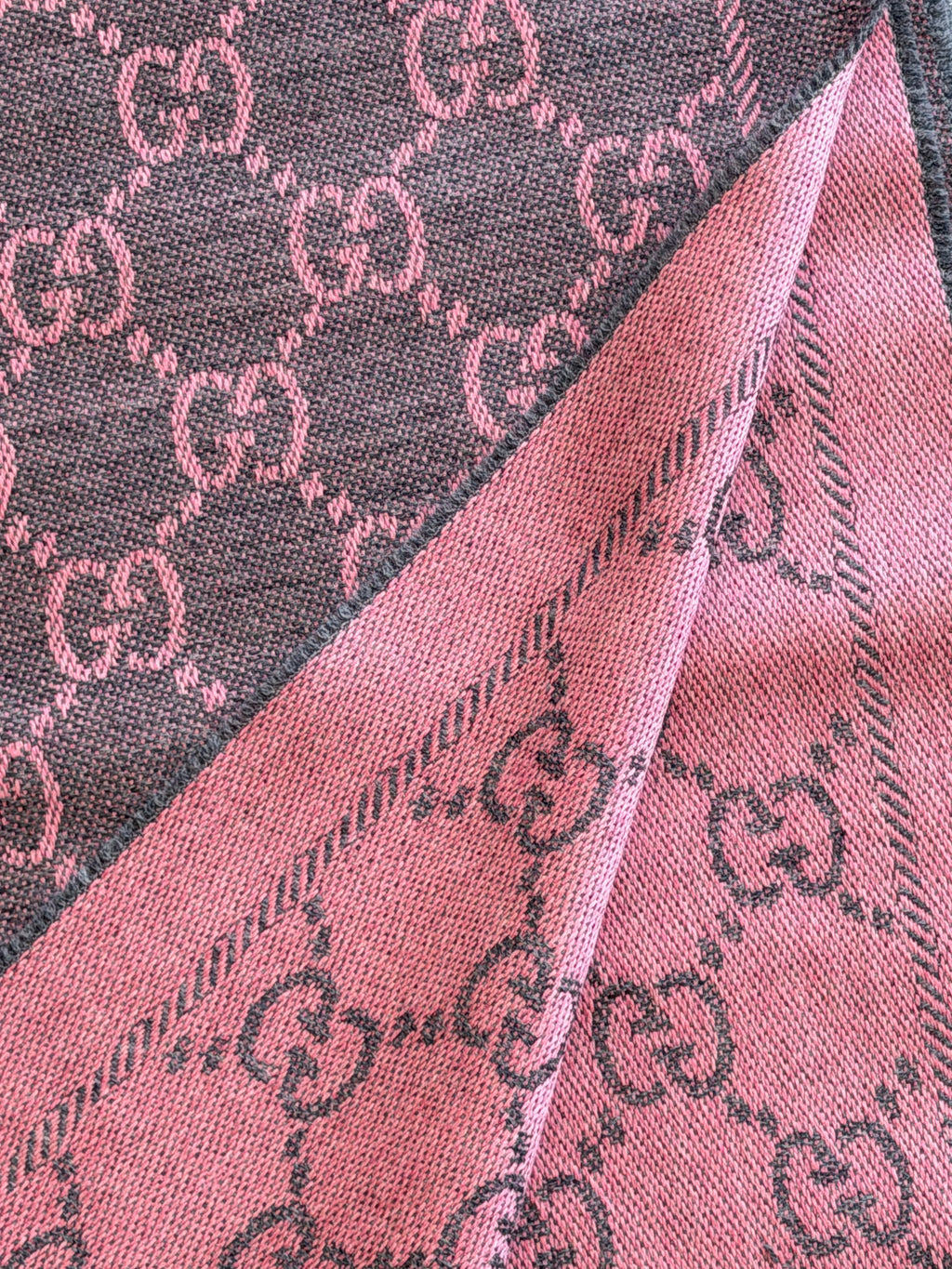 SEULEMENT 5 PIÈCES - Écharpe réversible Gucci
