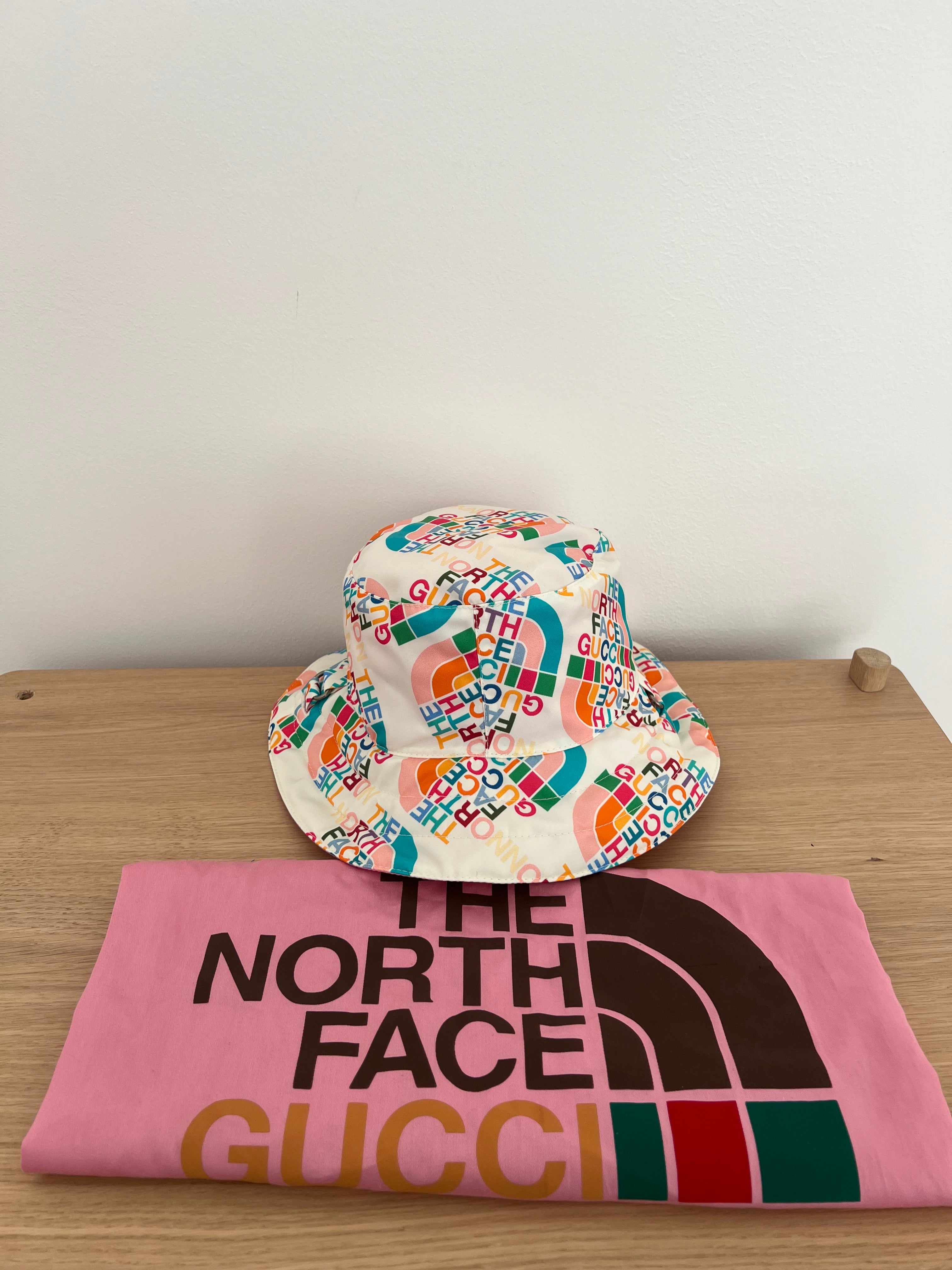 Chapeau bob TNF x Gucci