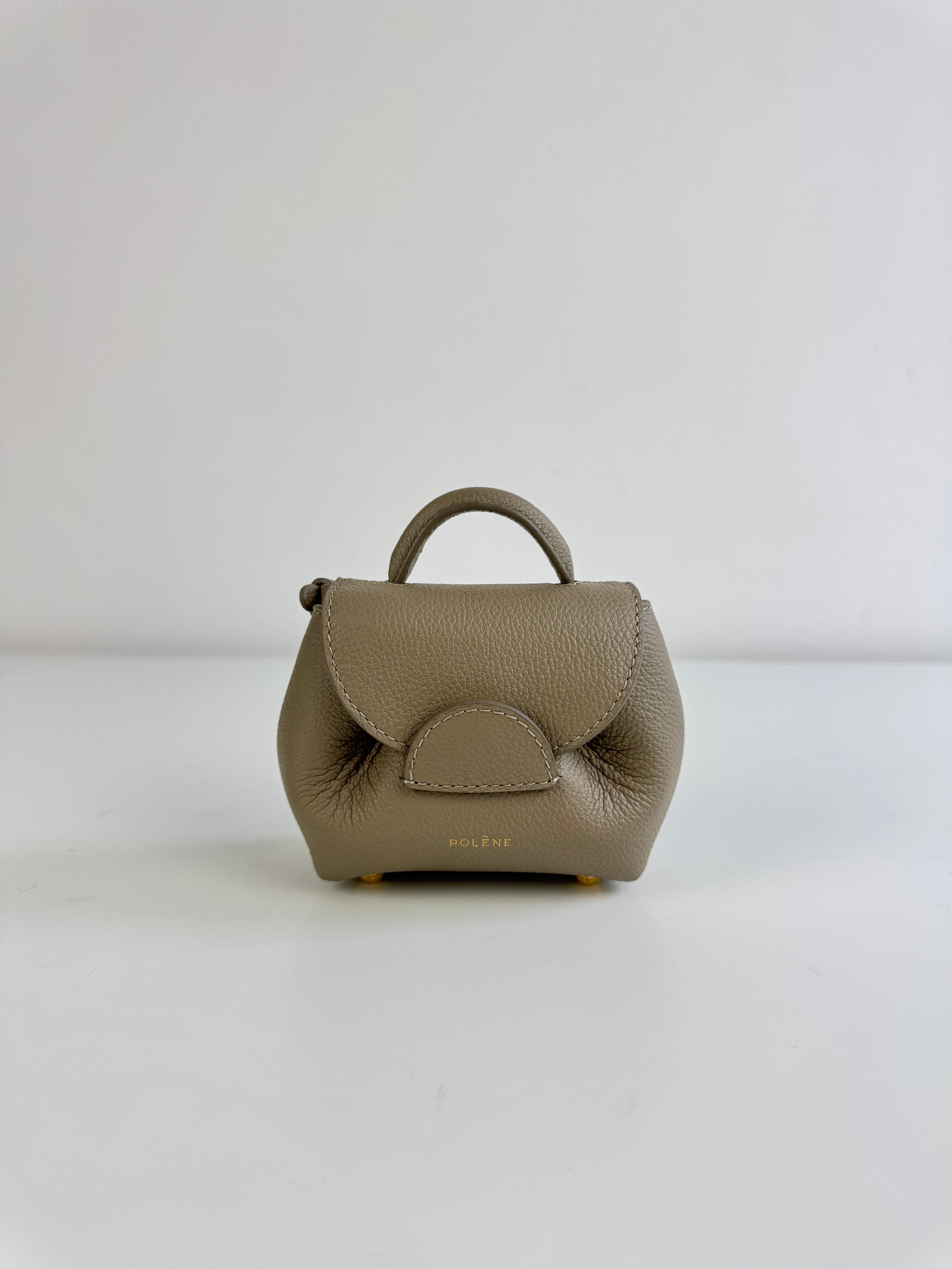 Numéro un micro Polène