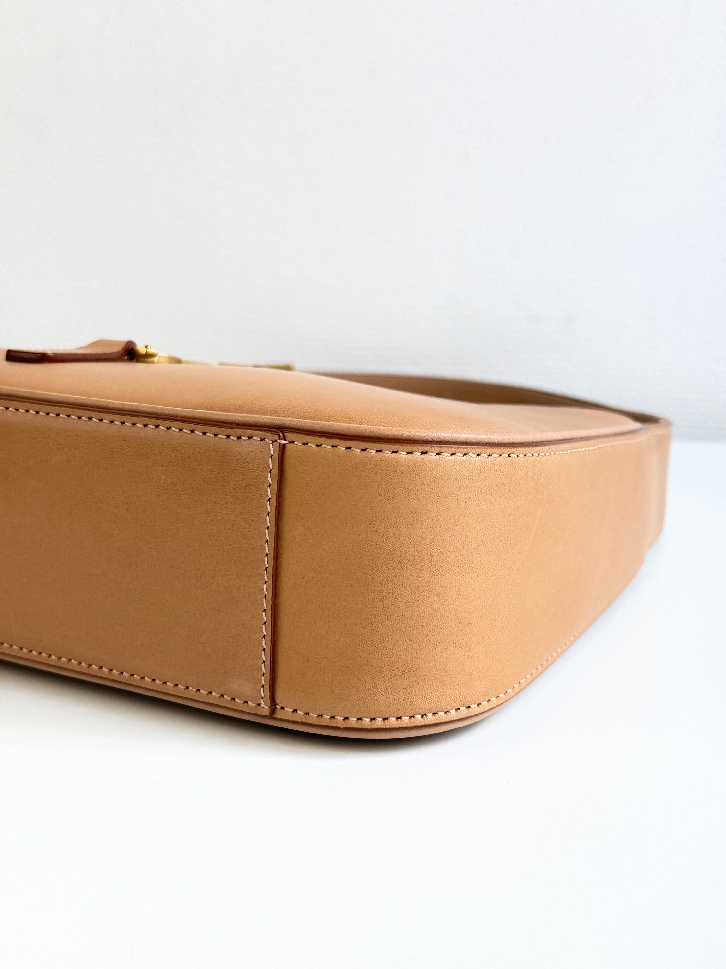 Le 5 a 7 Saint Laurent