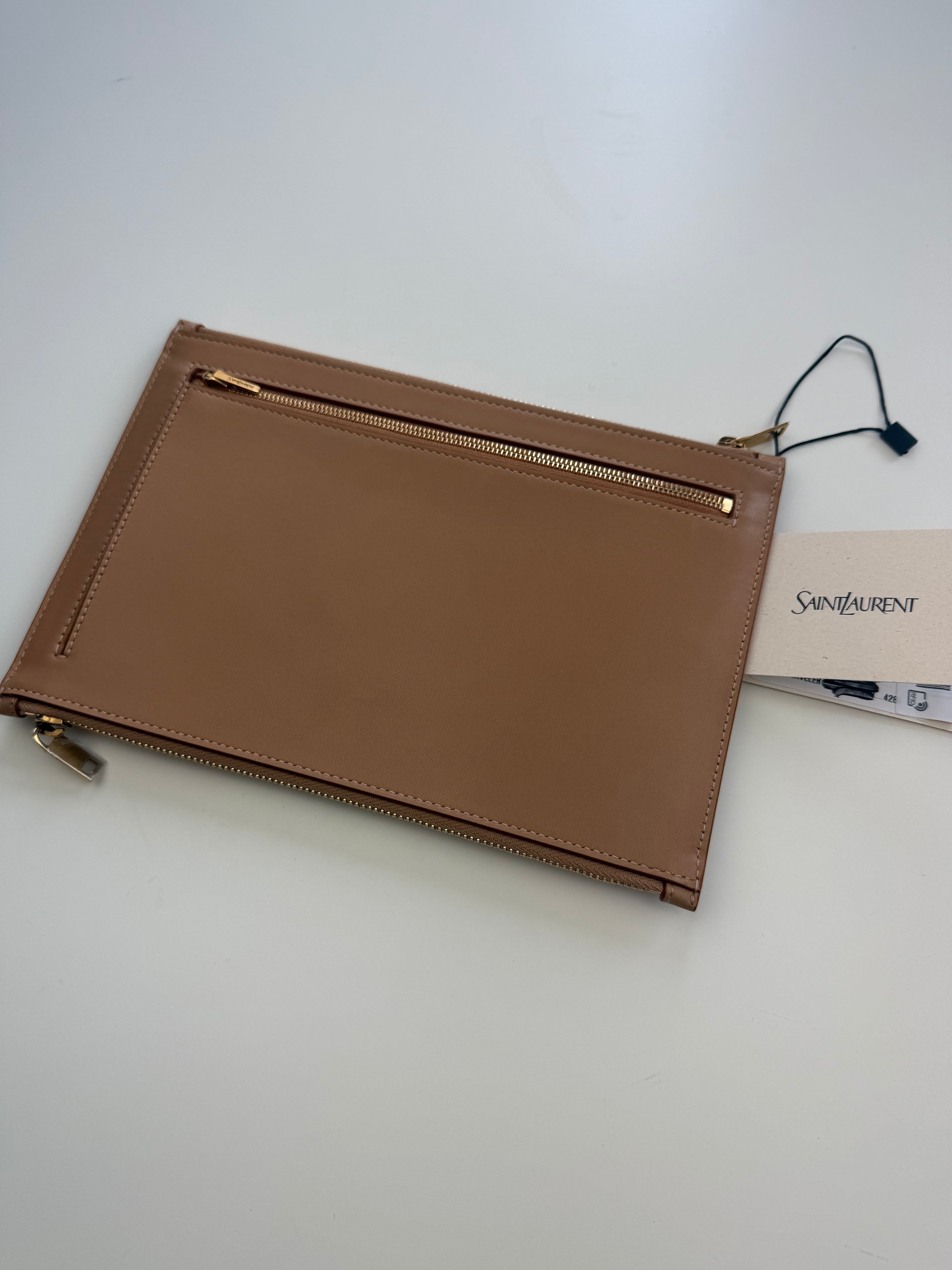 Pochette Saint Laurent