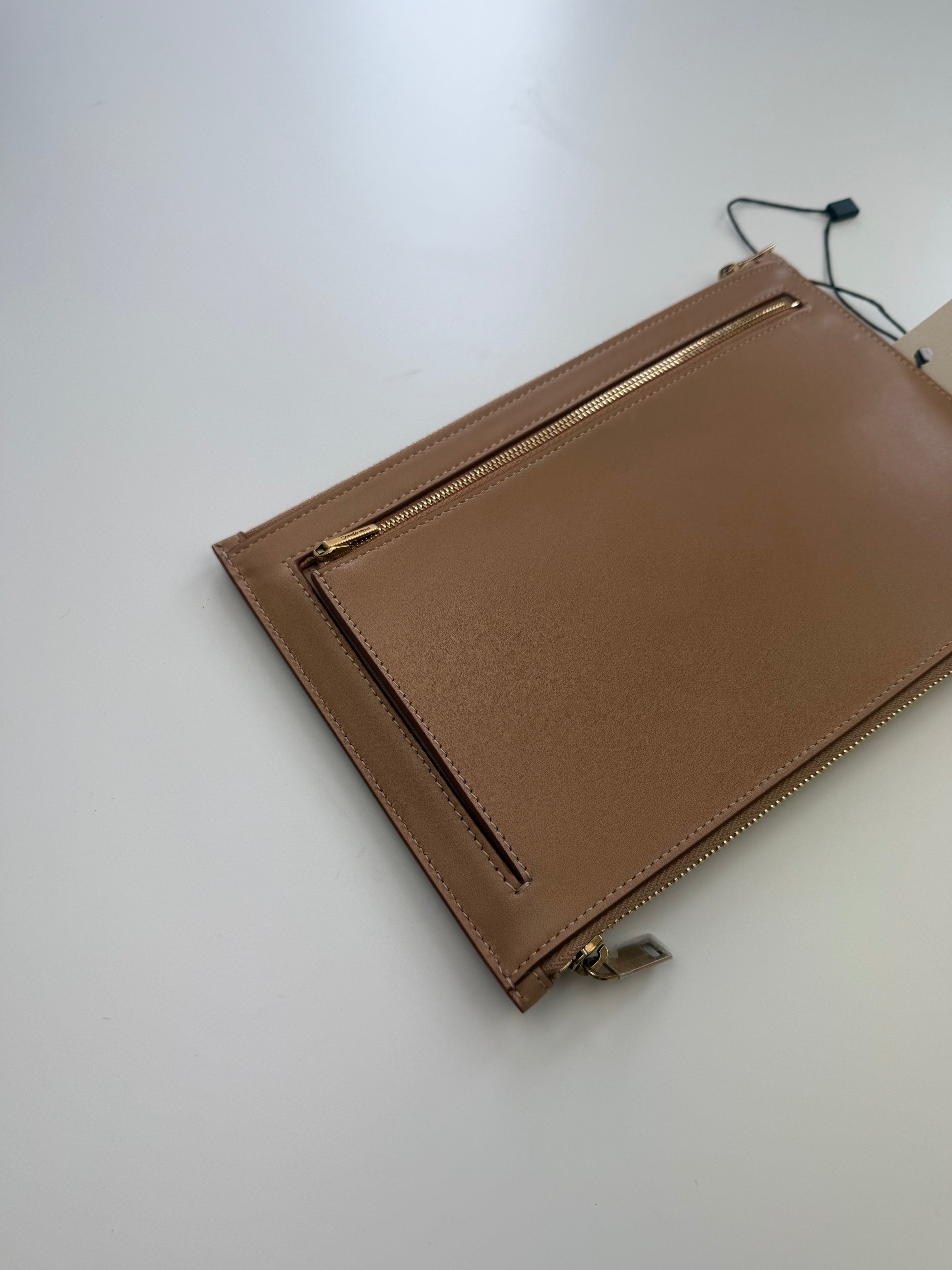 Pochette Saint Laurent
