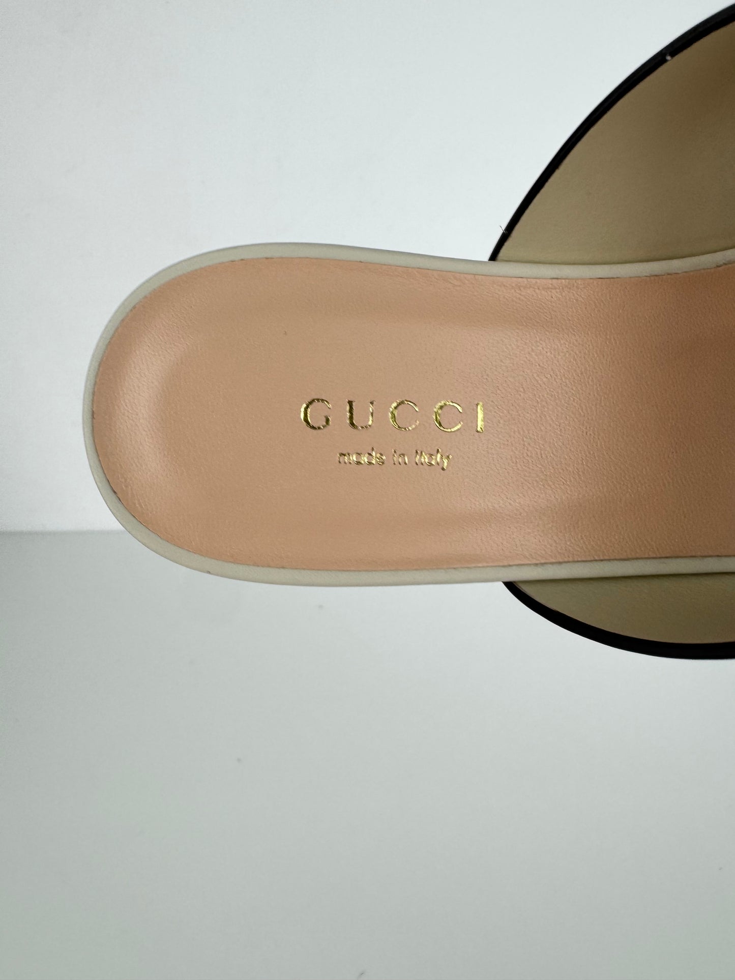 Tongs Gucci