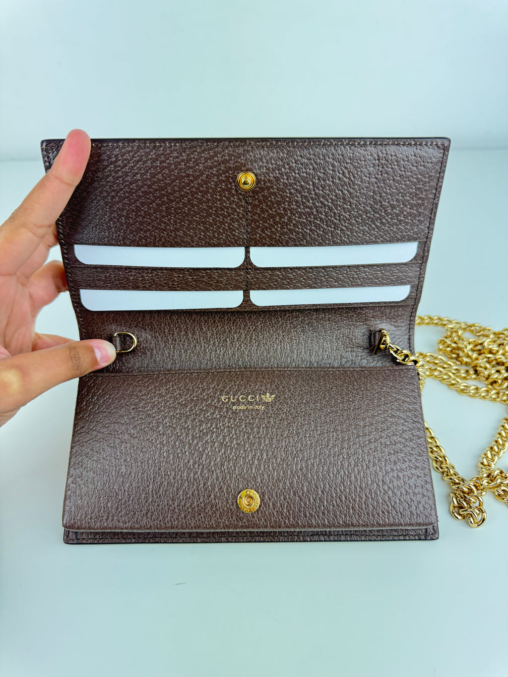 Wallet on chain Gucci x Adidas