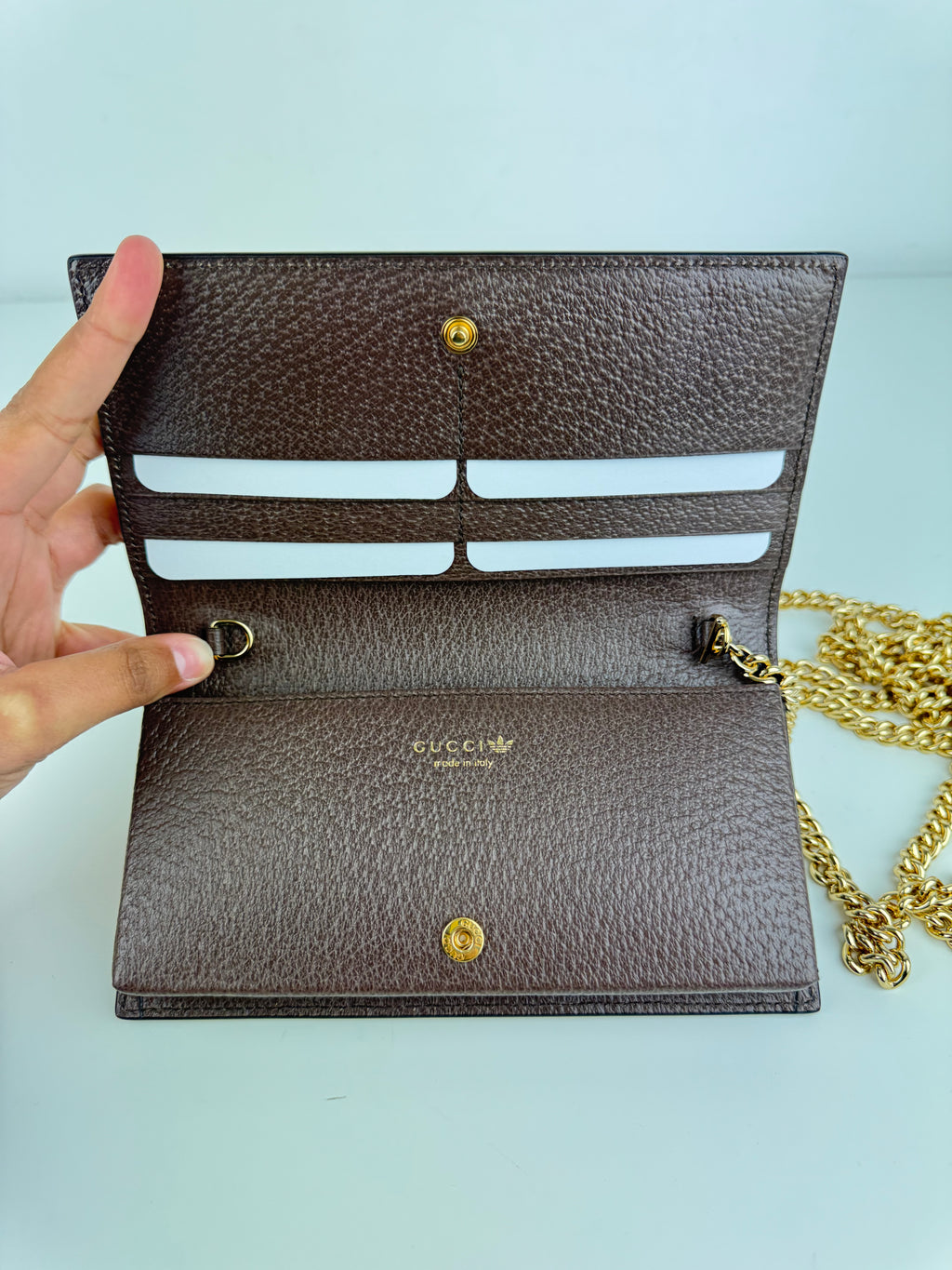 Wallet on chain Gucci x Adidas