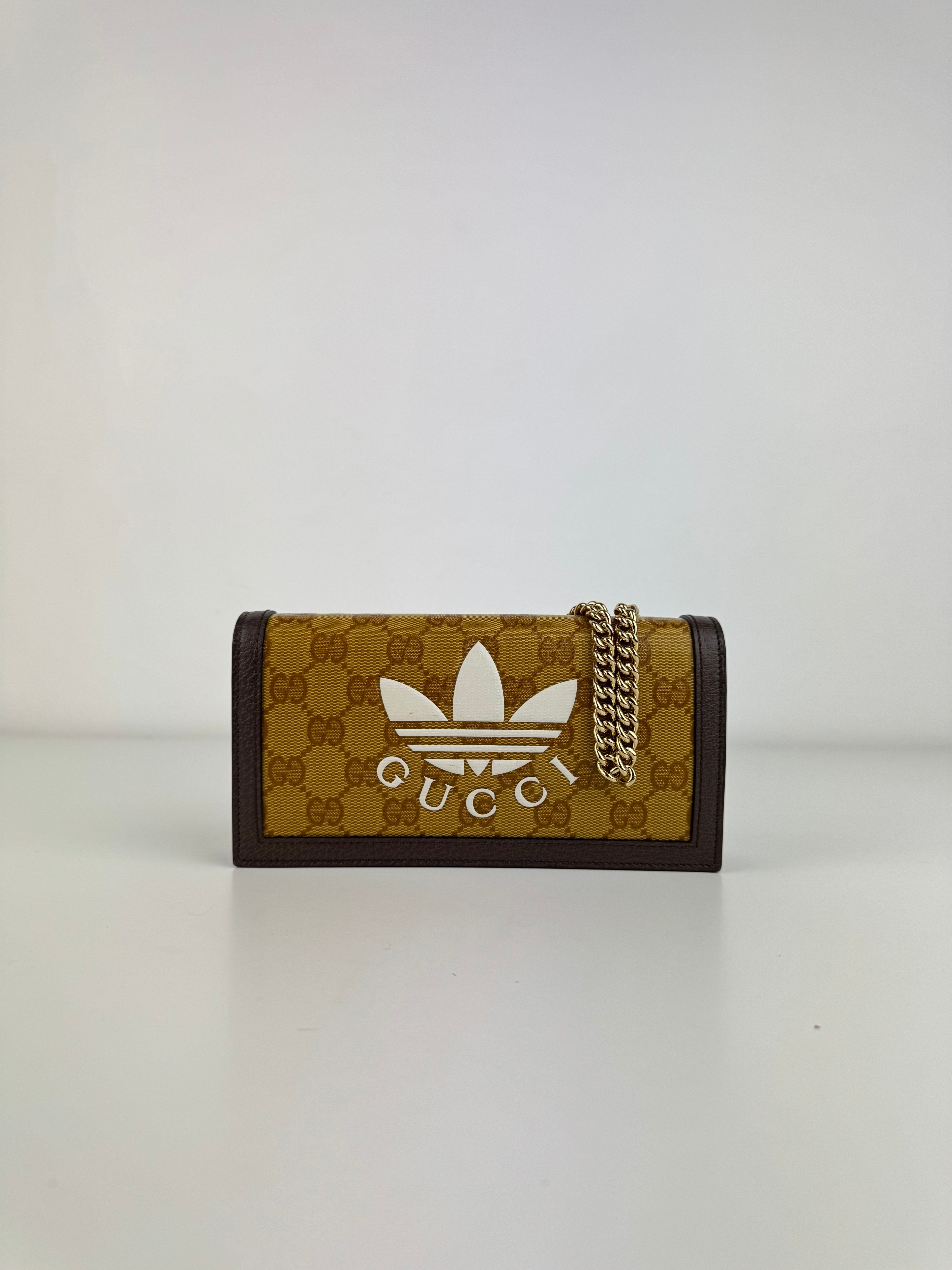 Wallet on chain Gucci x Adidas